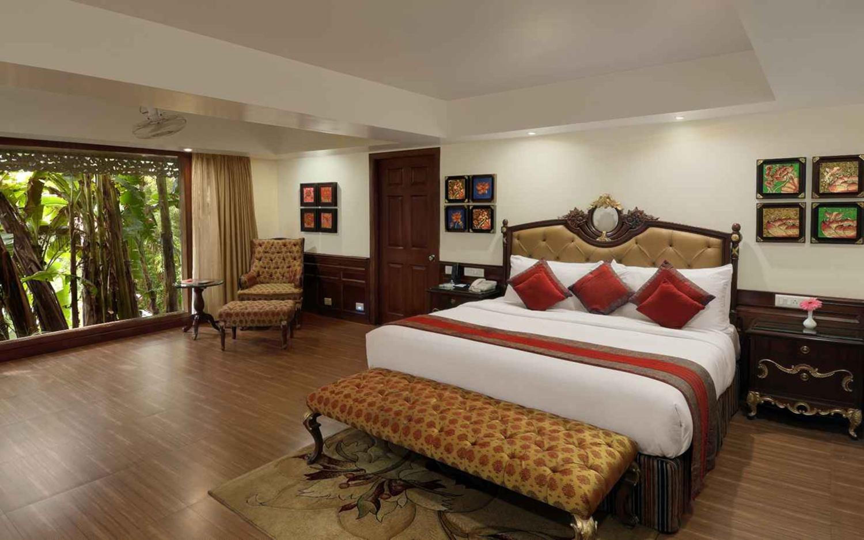 Oriental Villa  - 10% Discount on Foods & Soft Beverages* | 15% Discounts on Laundry Services* | INR 500 spa credit during your stay on selective Massage services. TnC Apply.* | Free Minibar - 2 cans of soft Beverages (Once on Arrival) - Photo 2