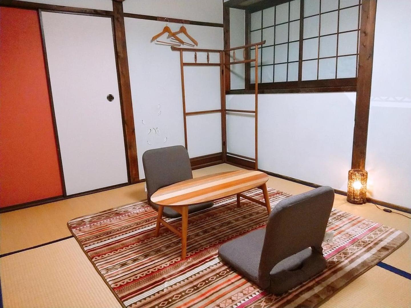 Japanese-Style Room with Shared Bathroom photo 3