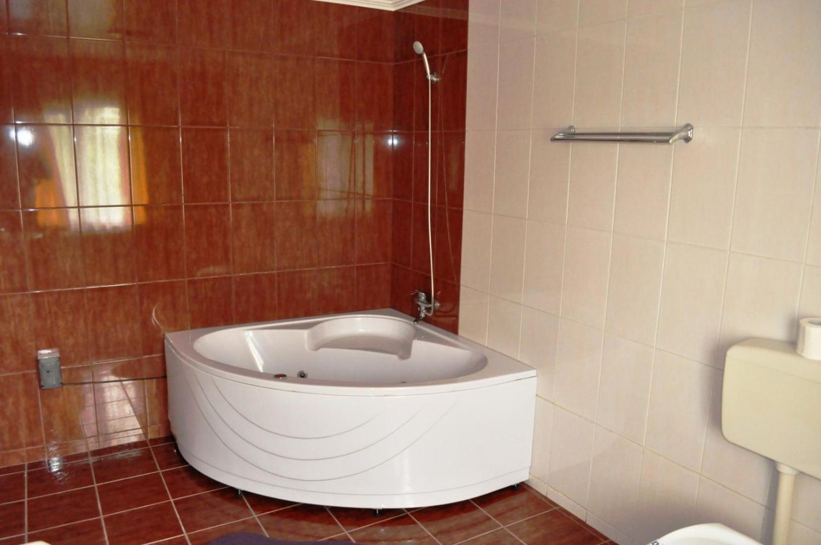 One-Bedroom Suite photo 2