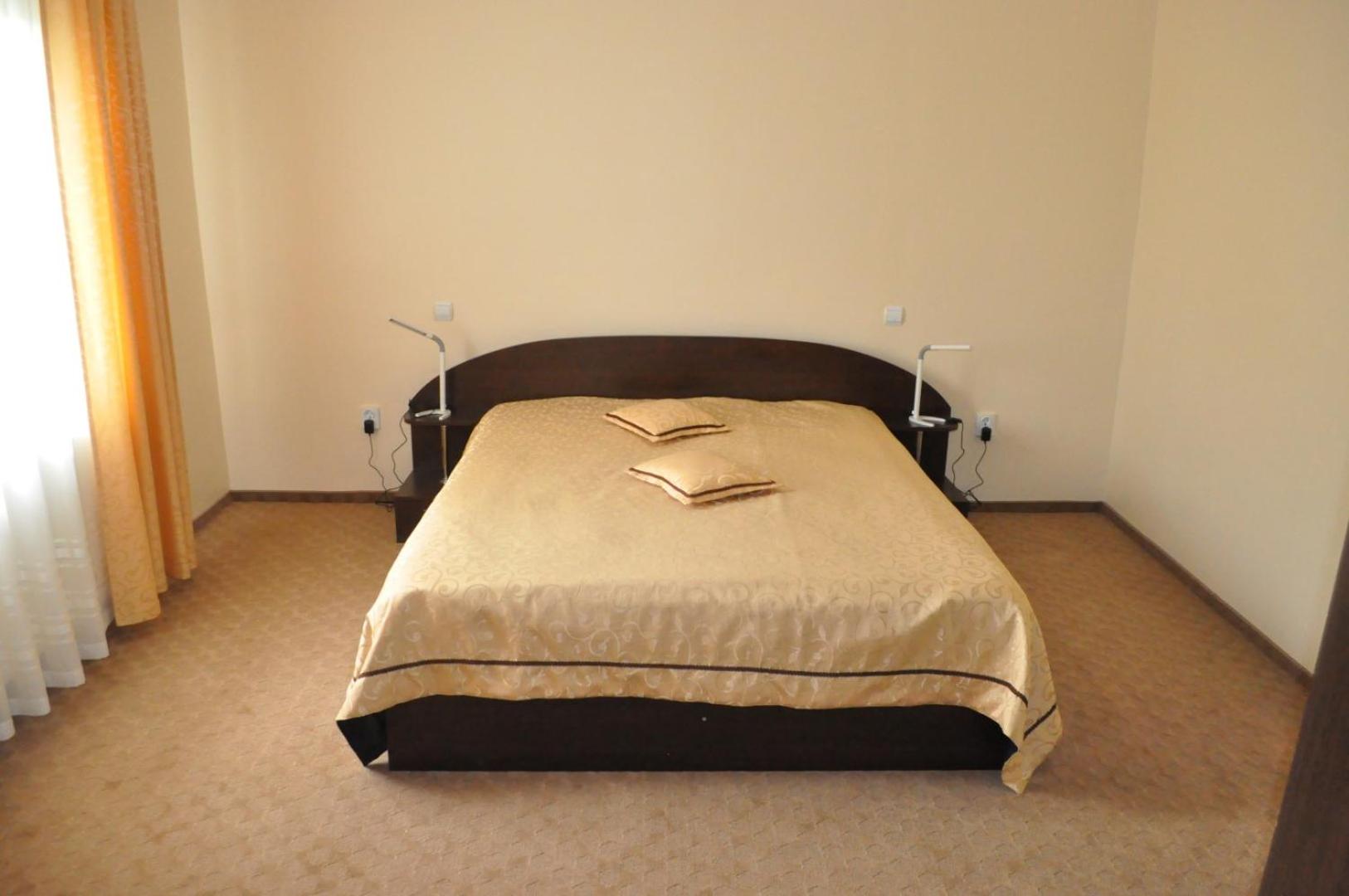 One-Bedroom Suite photo 3