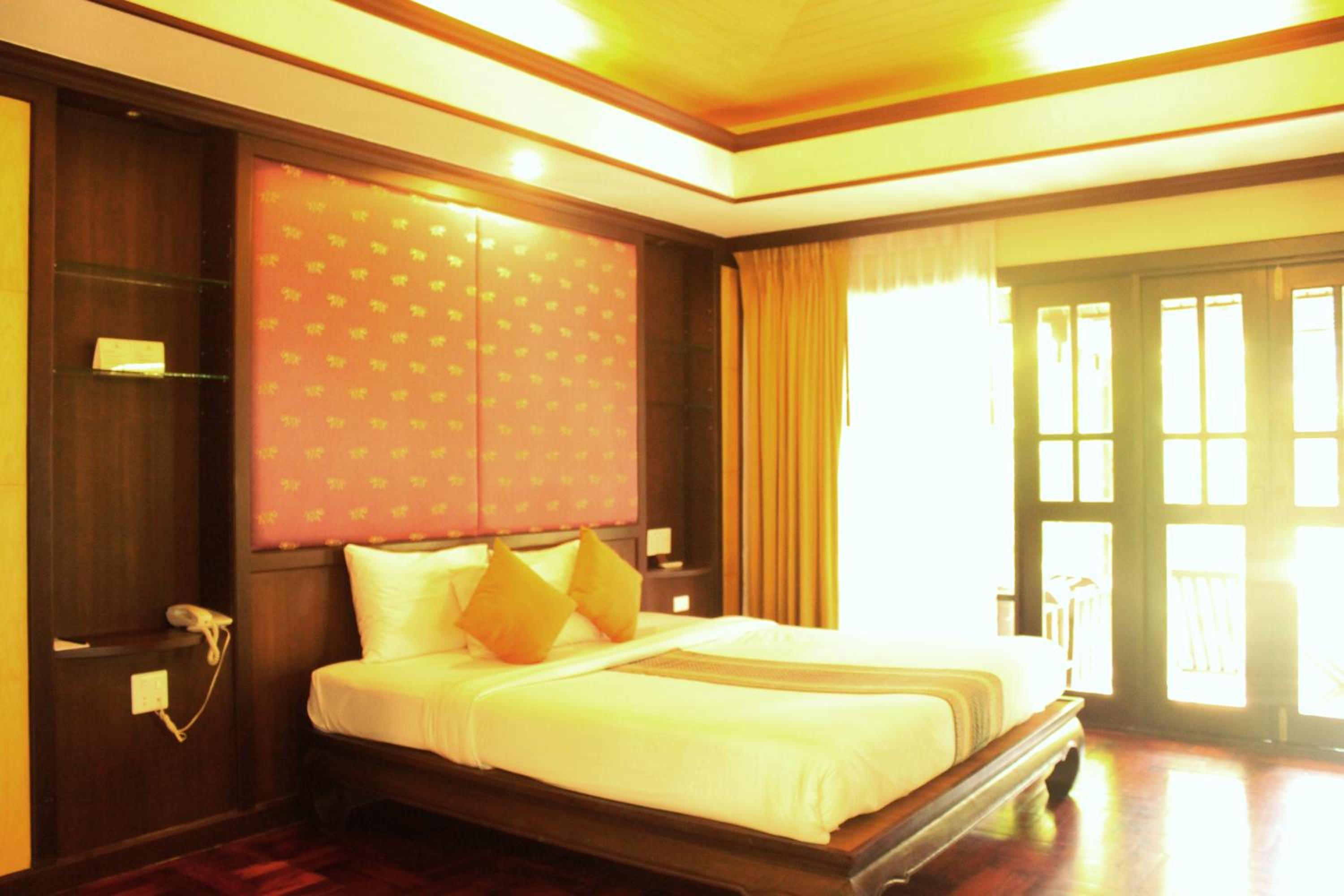 Deluxe Villa with Garden View - Photo 2