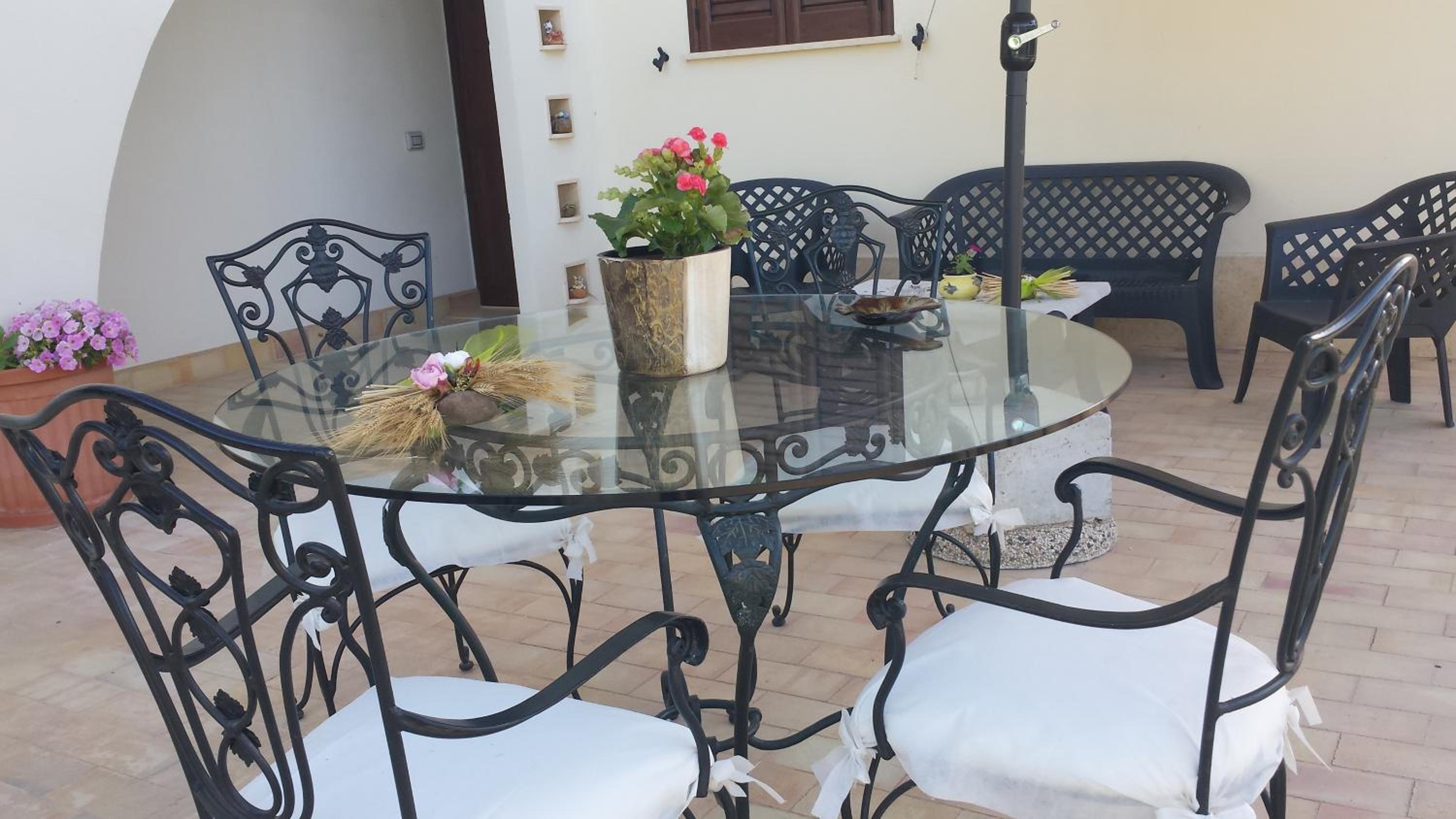 Double Room with Garden View - Photo 2