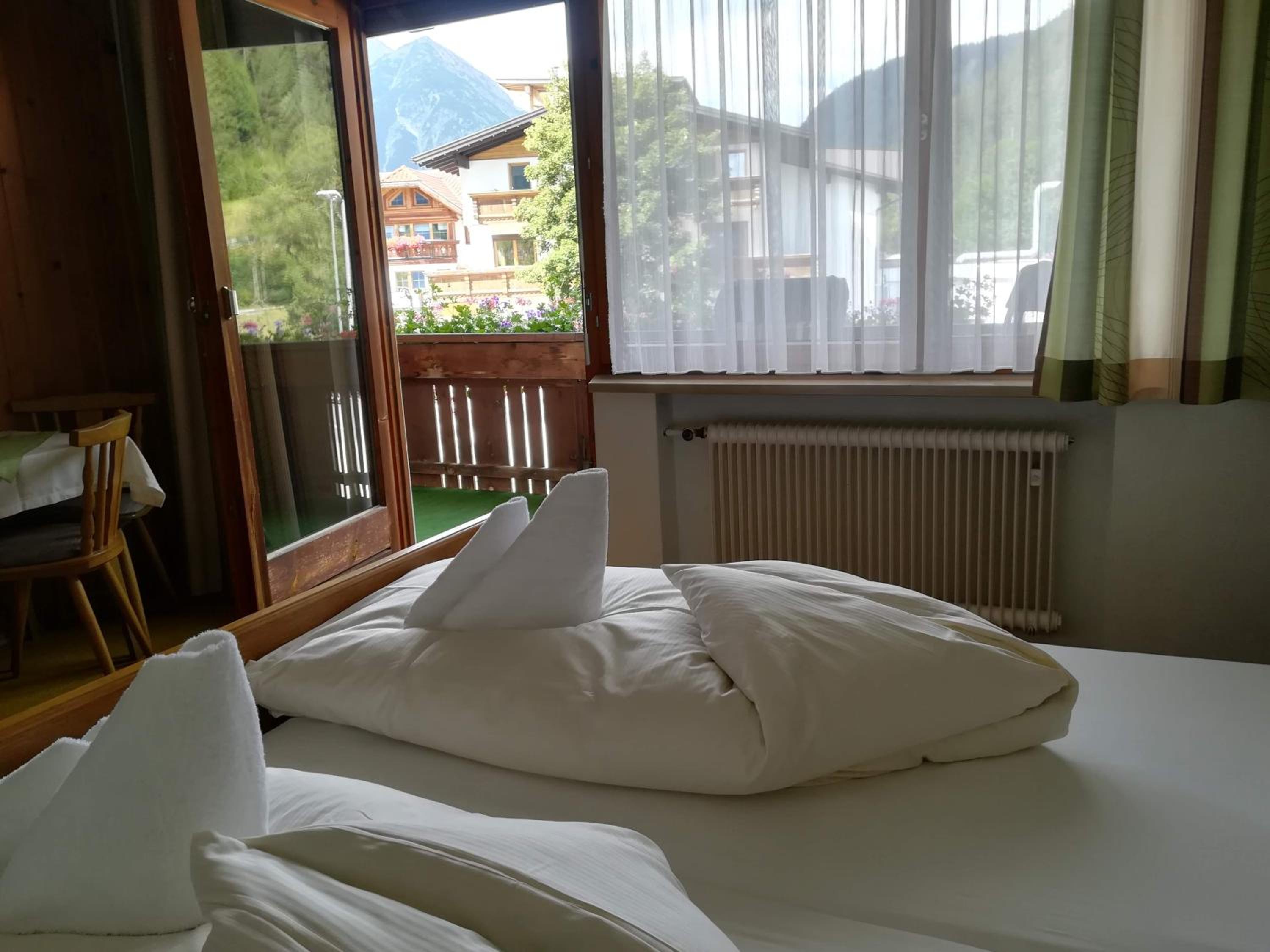 Double Room with Balcony photo 2