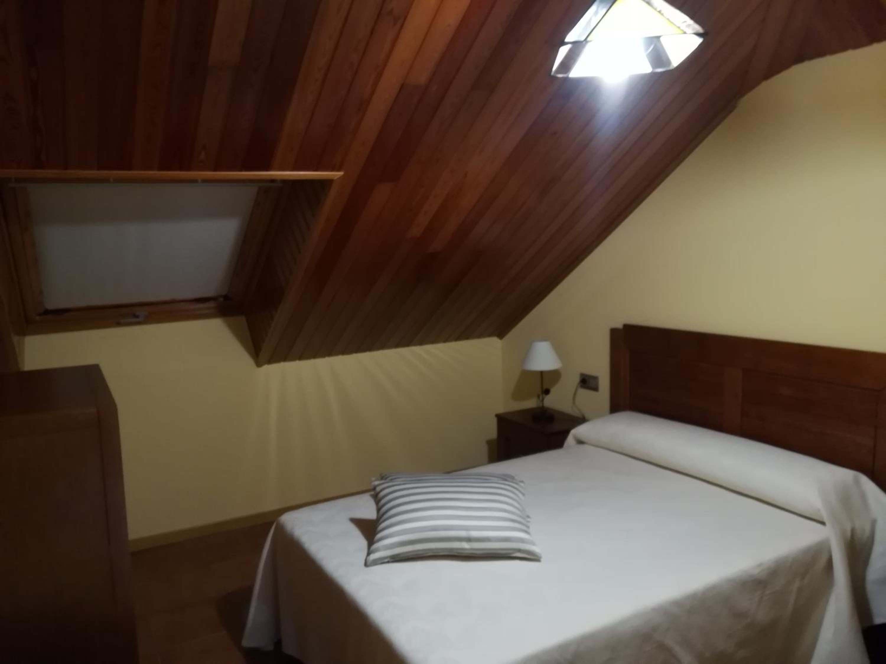 Habitación Doble con Baño Privado