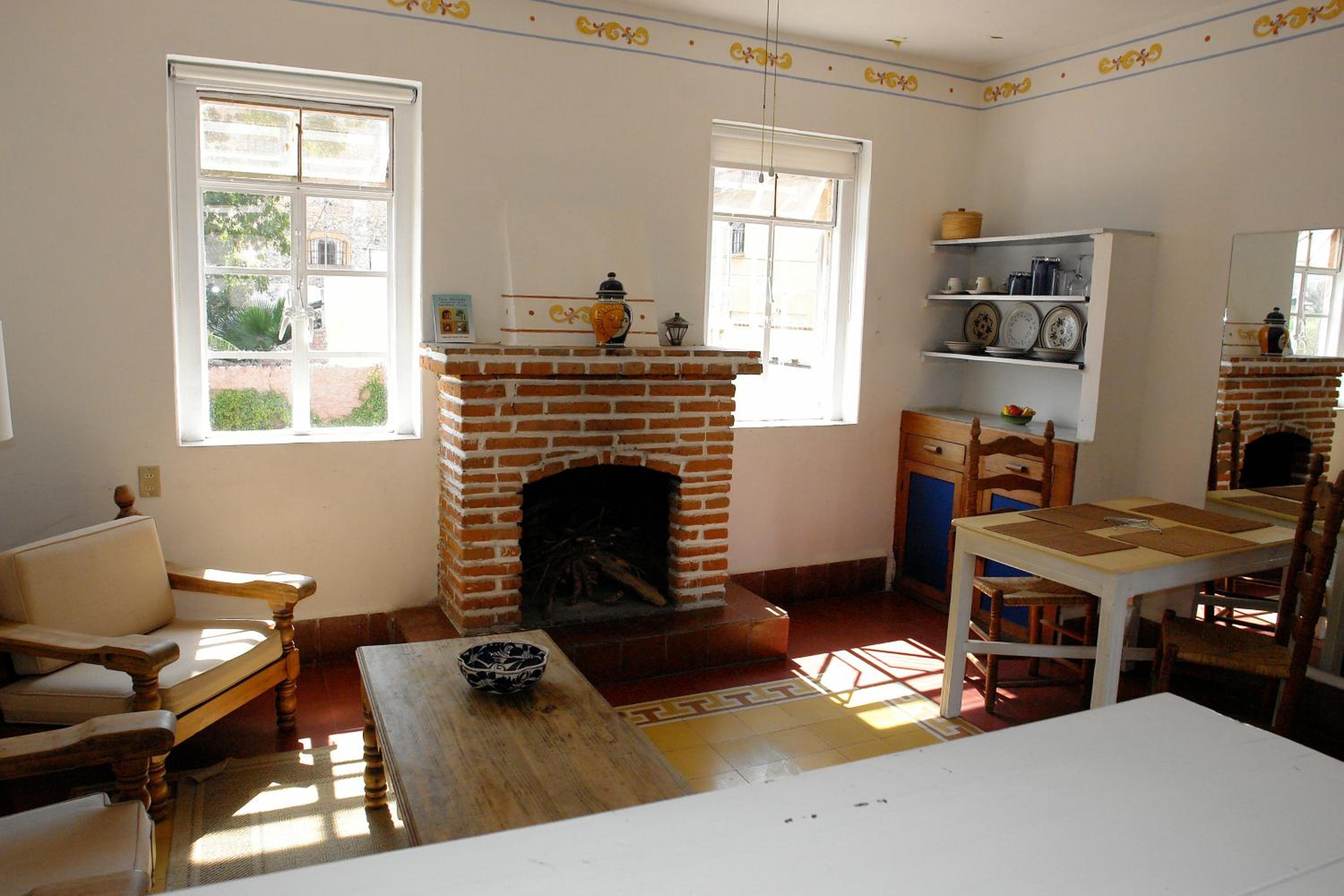 Standard Studio - Photo 6