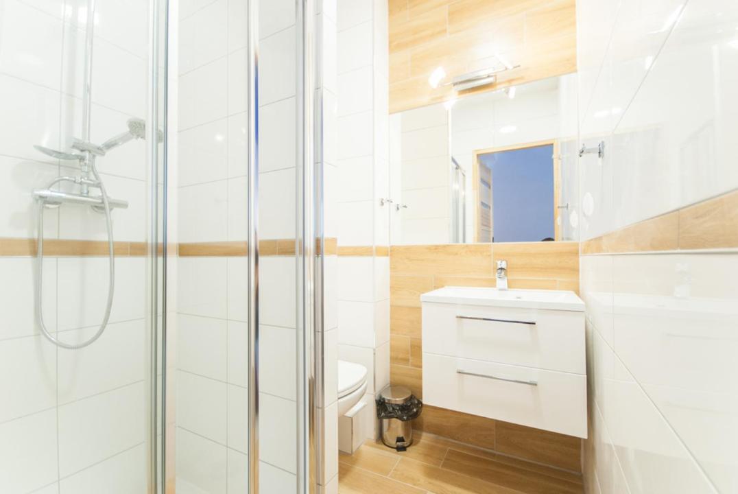 Studio Apartment - Photo 2