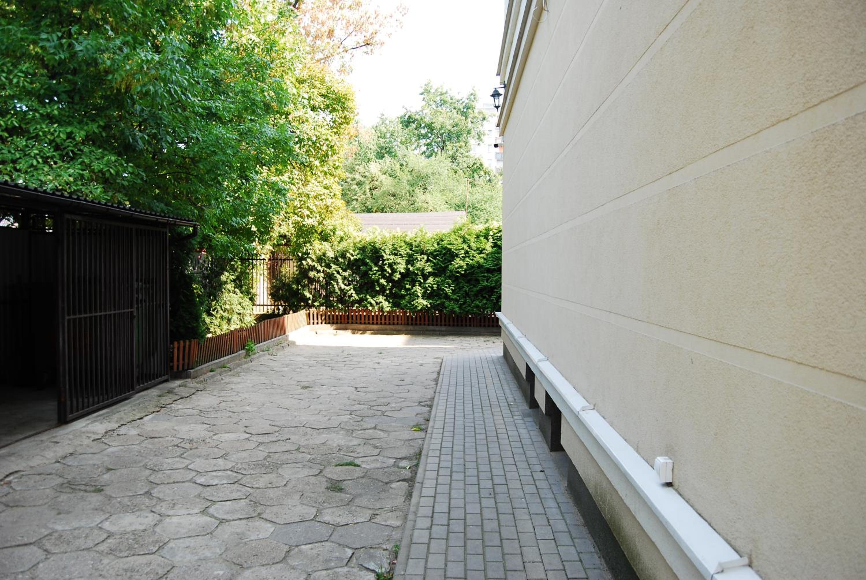 Apartment - Photo 13