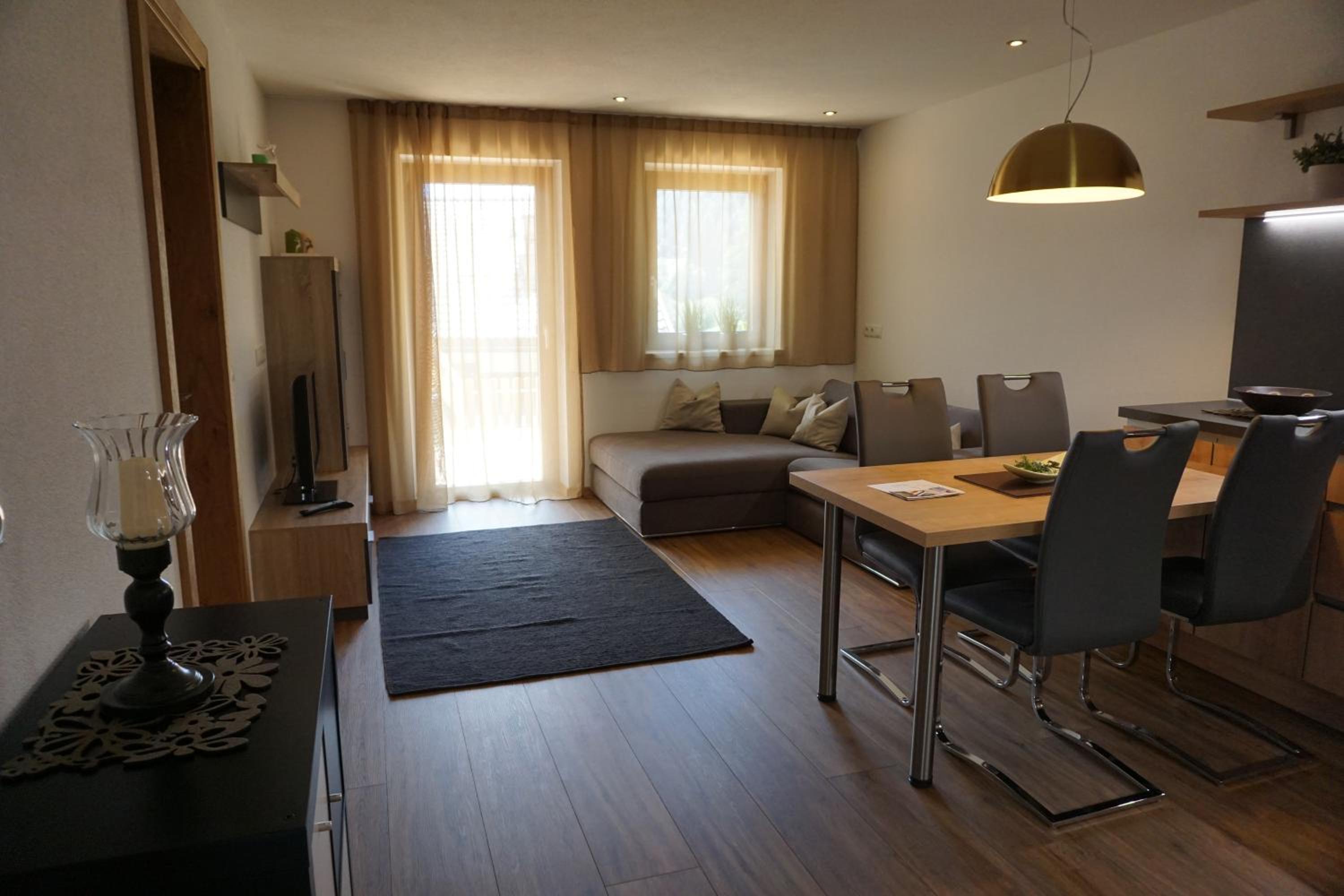 Apartment photo 1