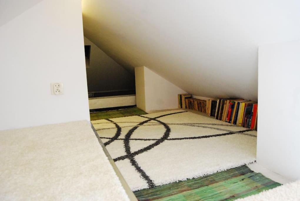 Apartment - Photo 24