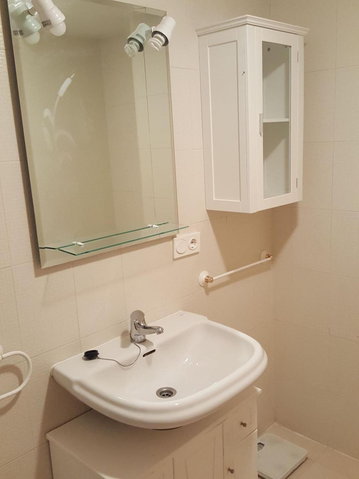 Studio Apartment - Photo 11