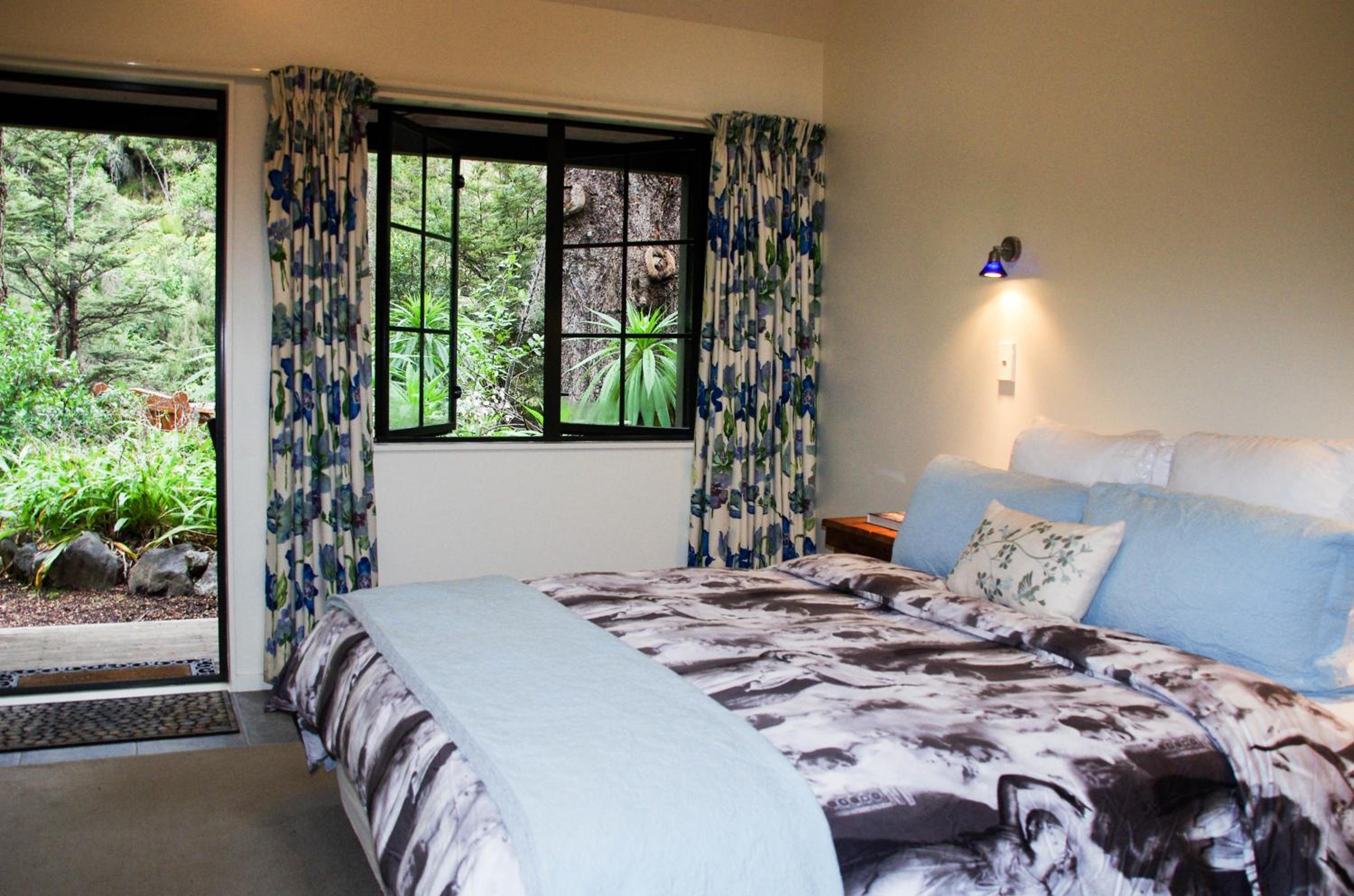 Deluxe Double or Twin Room with River View photo 2