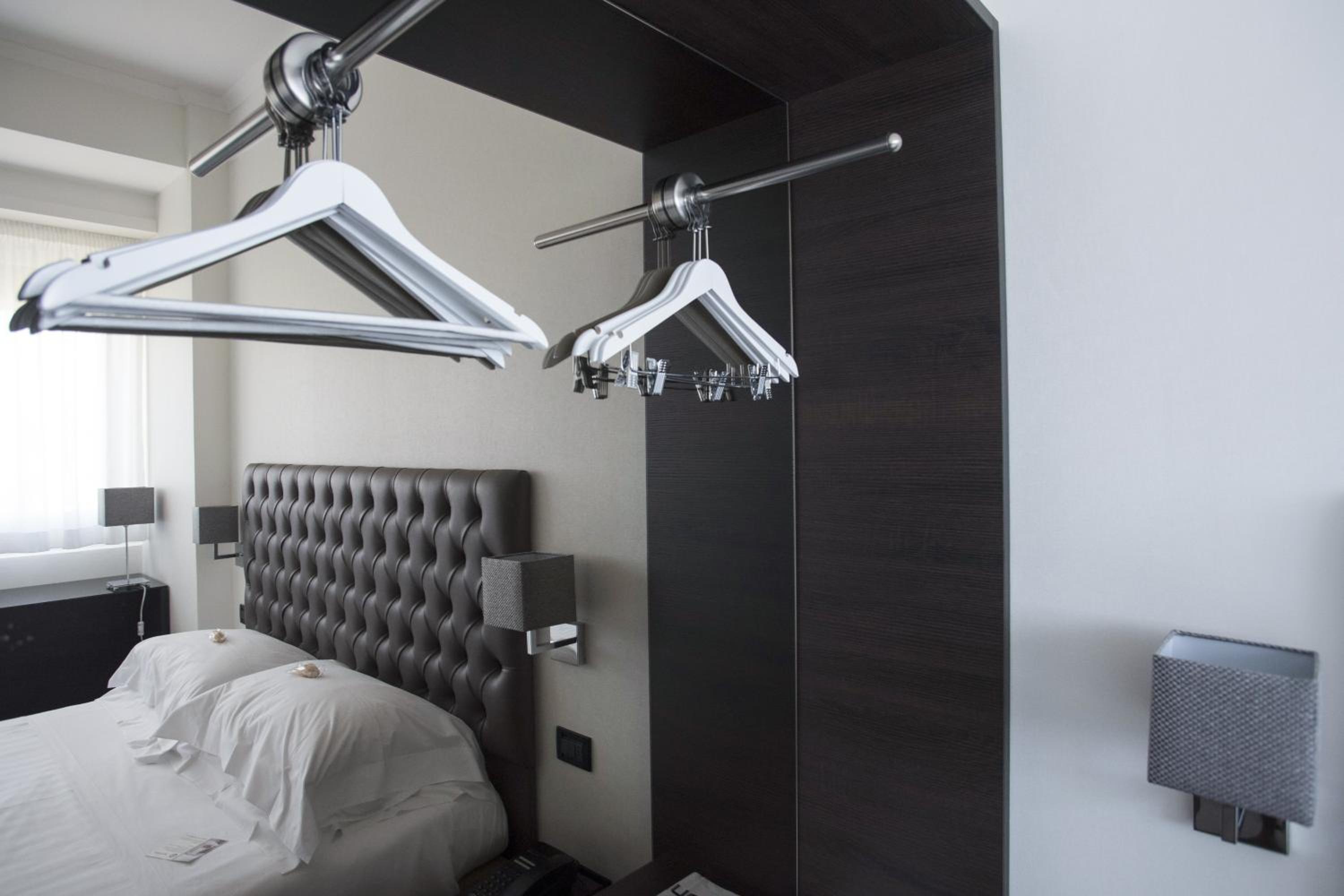 Classic Double Room - Photo 4