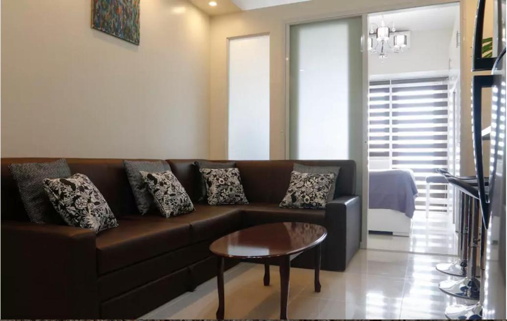 Apartment with Lake View - Photo 34