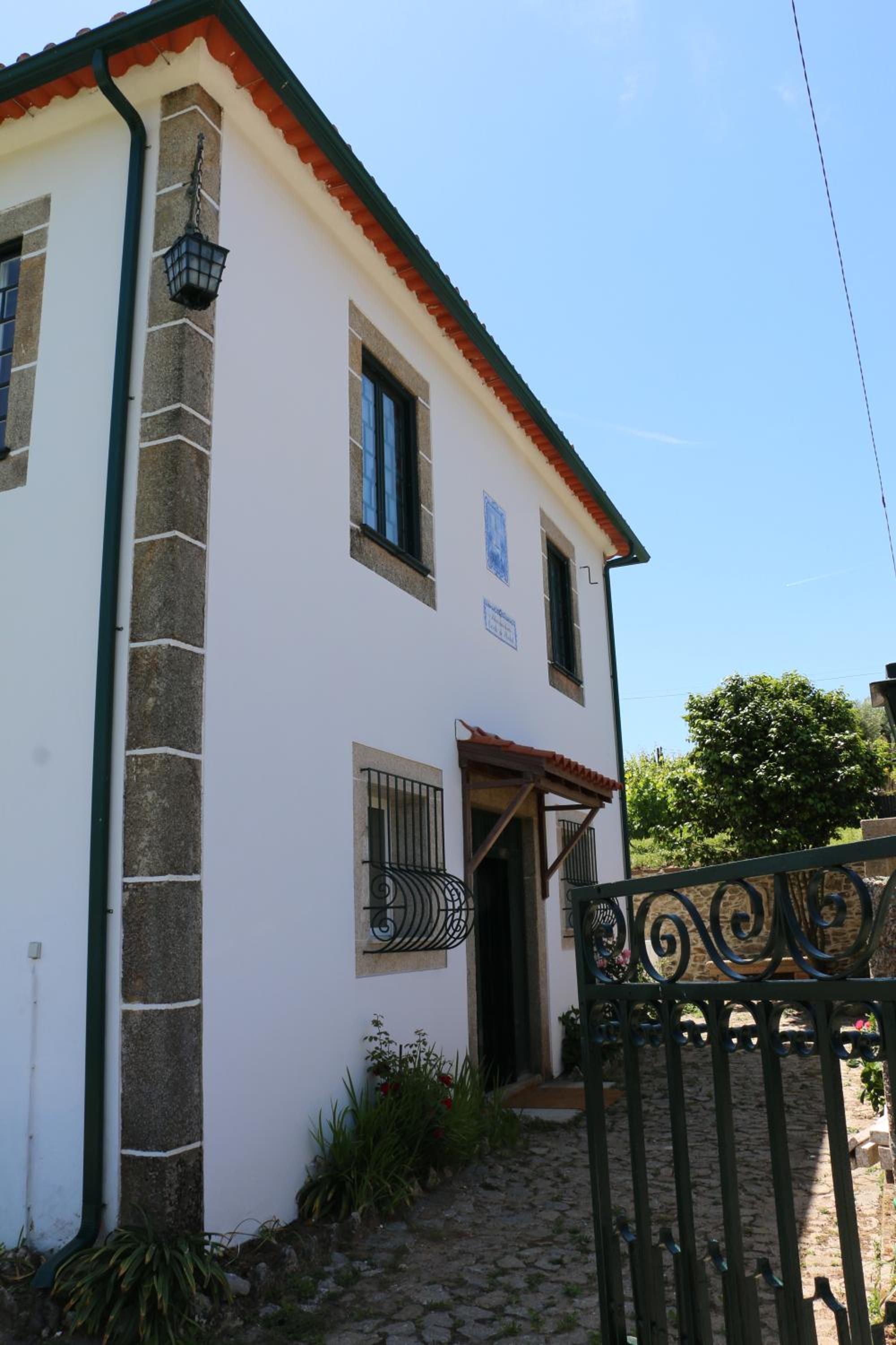 One-Bedroom House - Photo 9