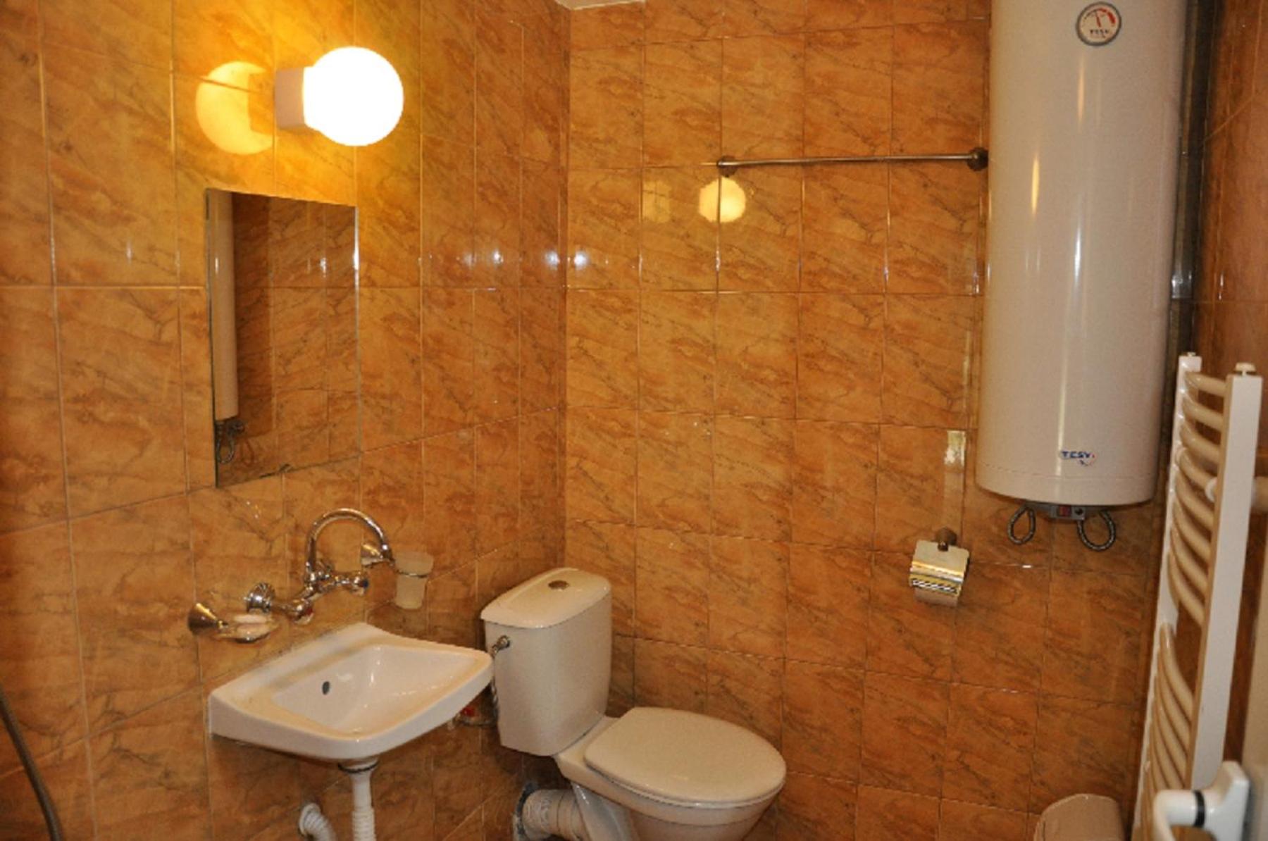 Triple Room with River View - Photo 3