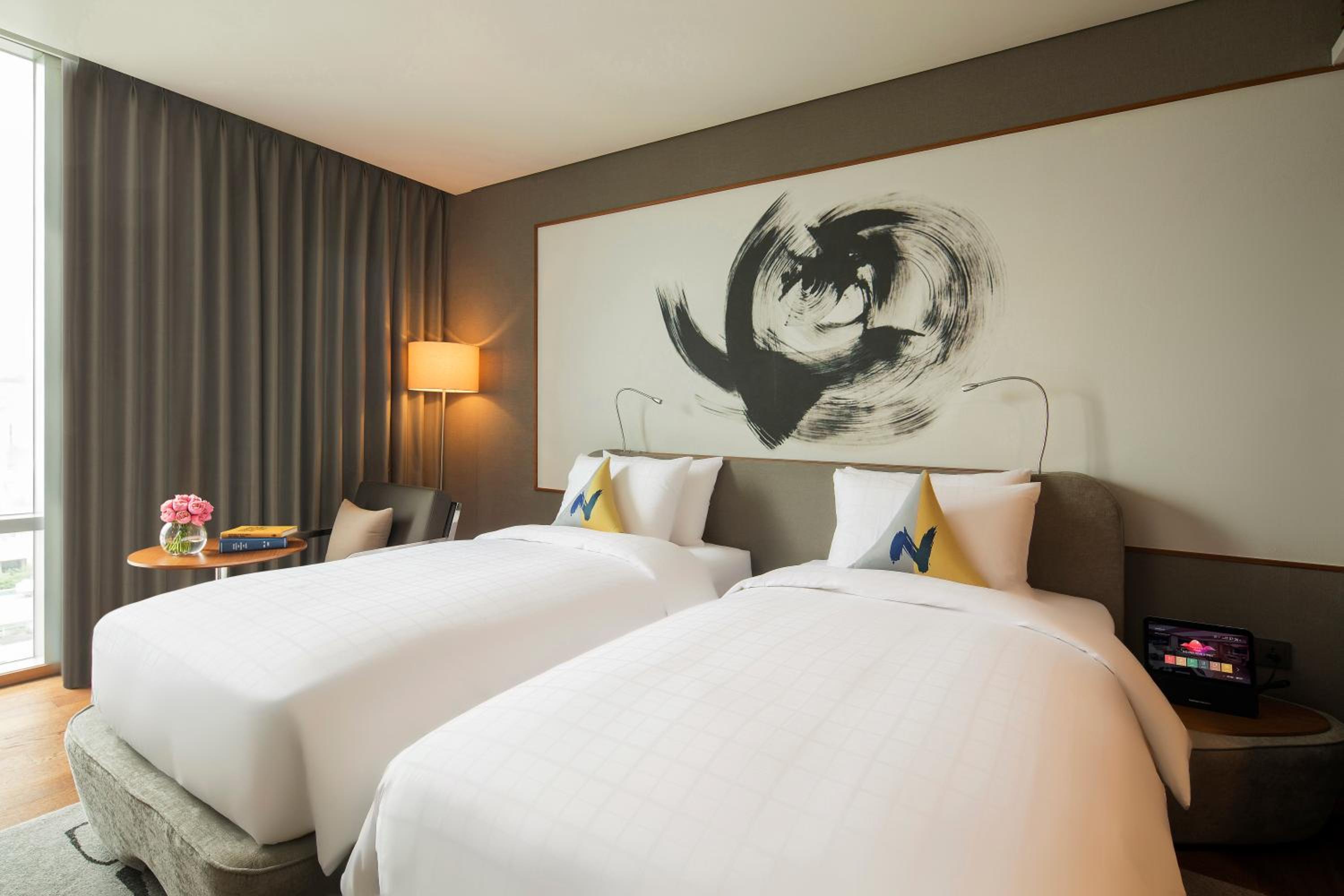 Executive Twin Room - Photo 4