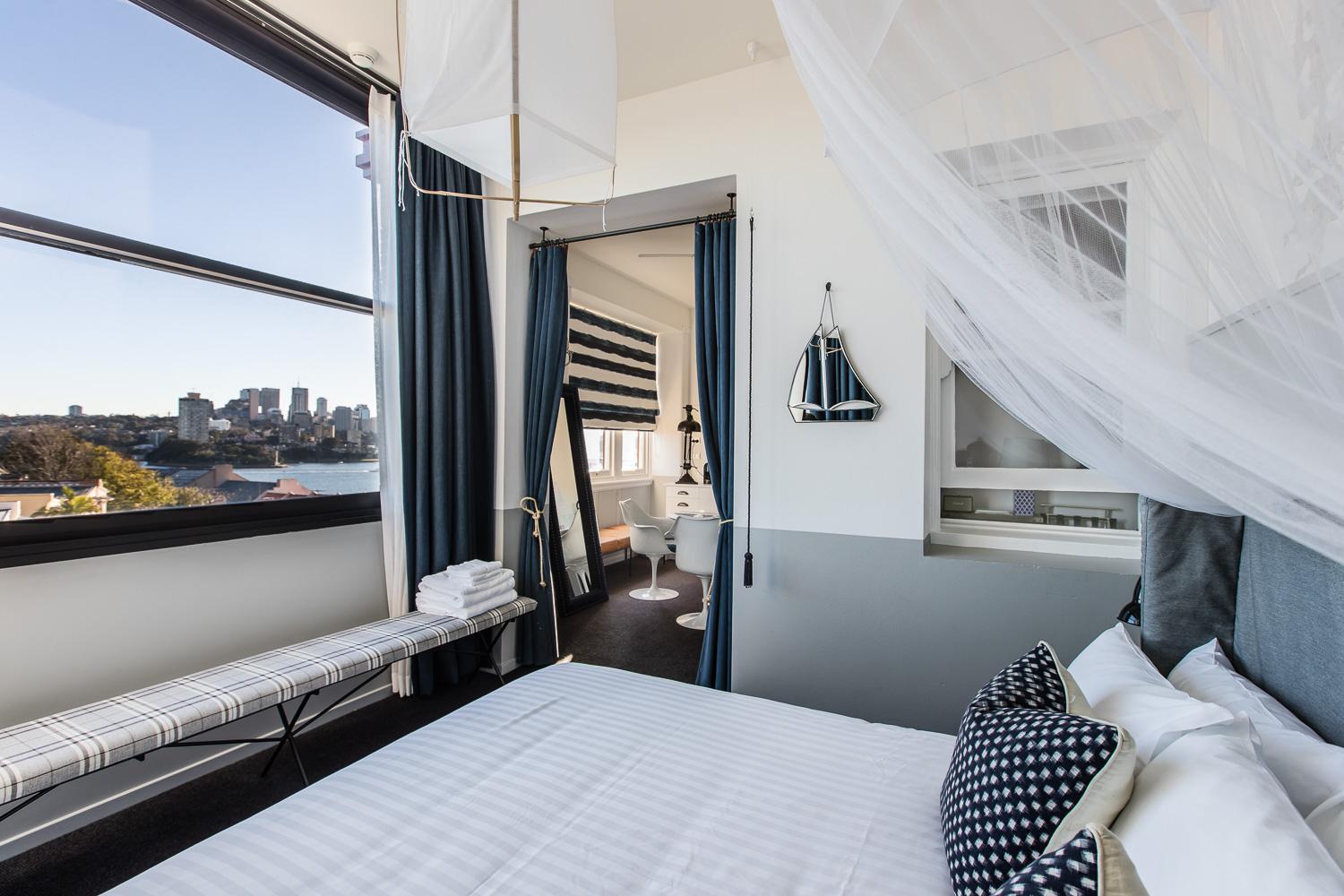 Deluxe Queen Suite