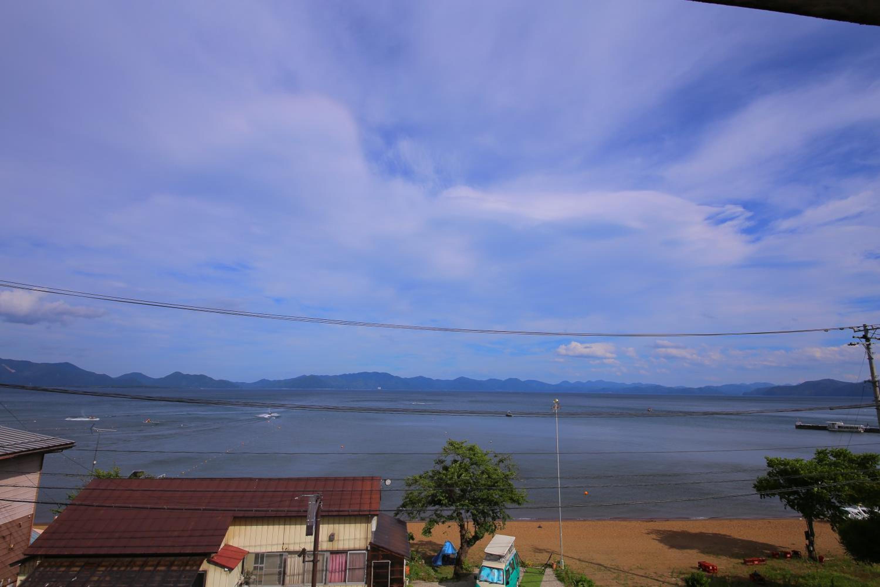 Twin Room with Lake View - Photo 4