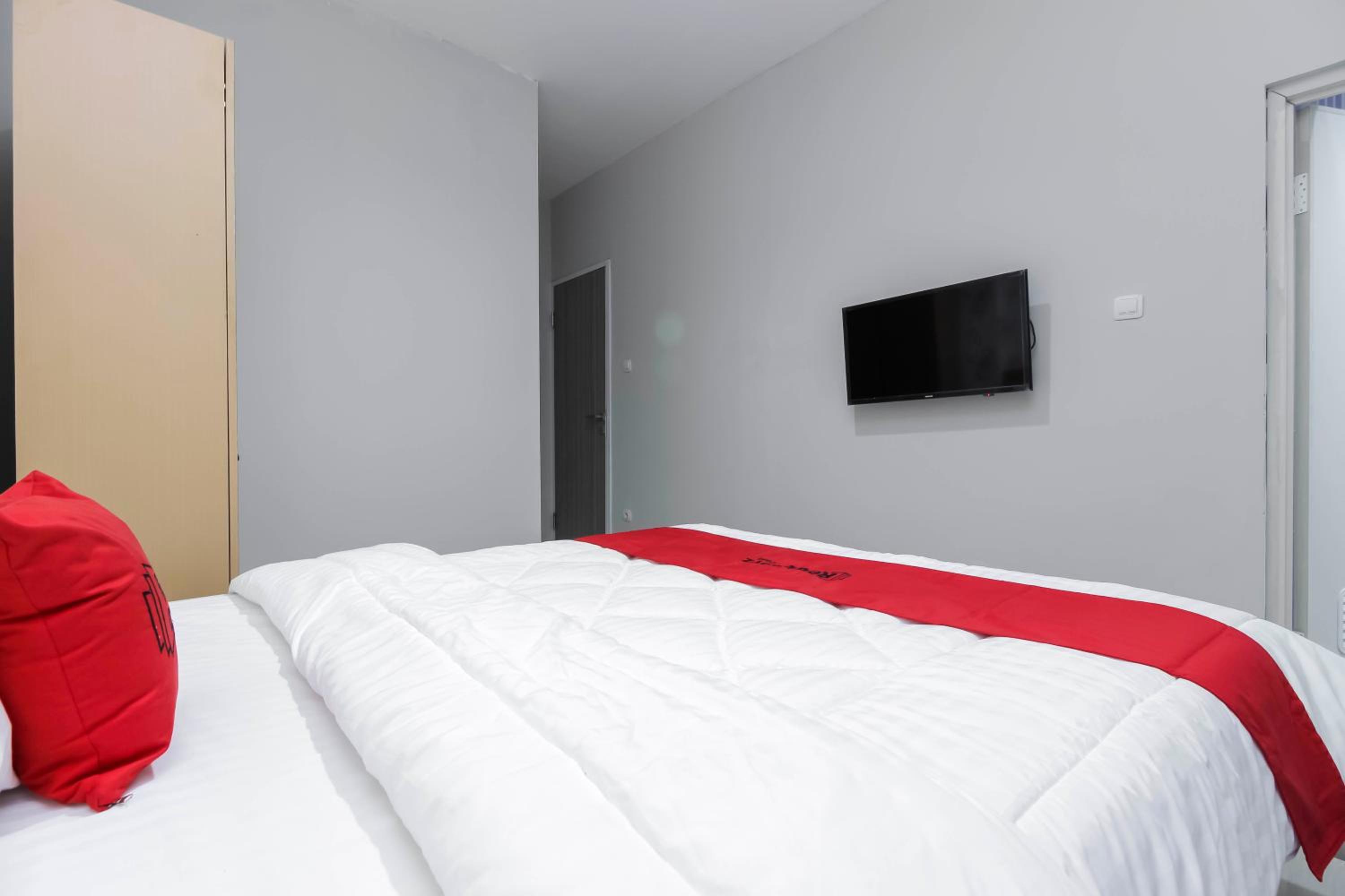 Standard Double Room - Photo 2