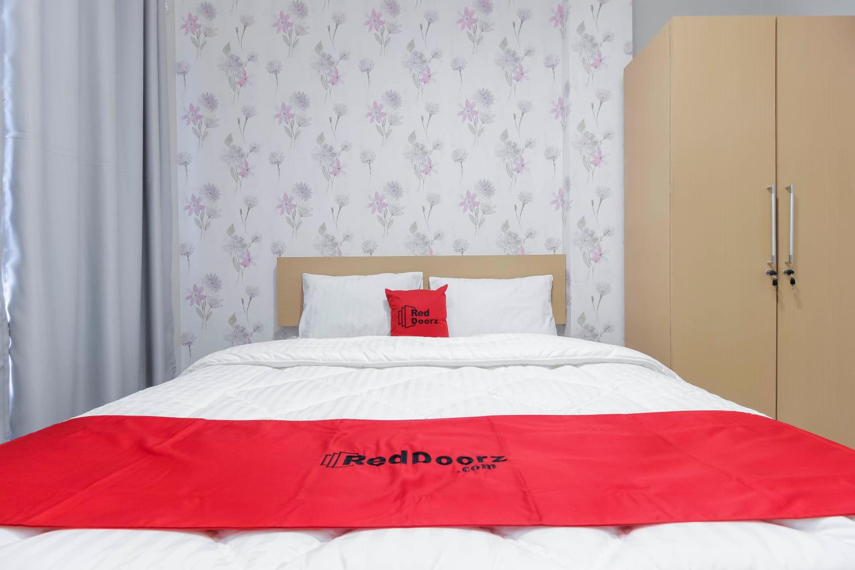 Standard Double Room - Photo 8