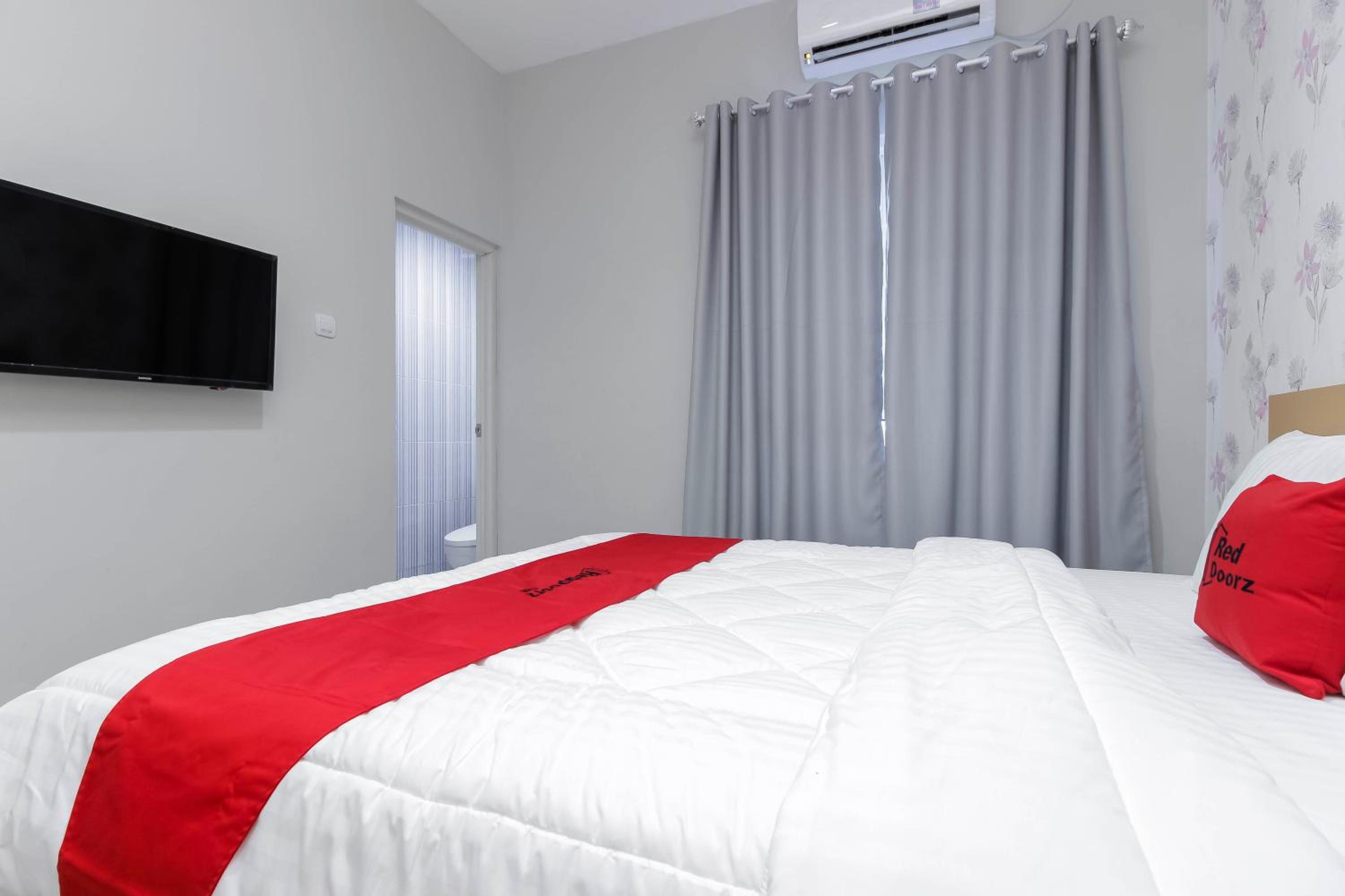 Standard Double Room - Photo 3