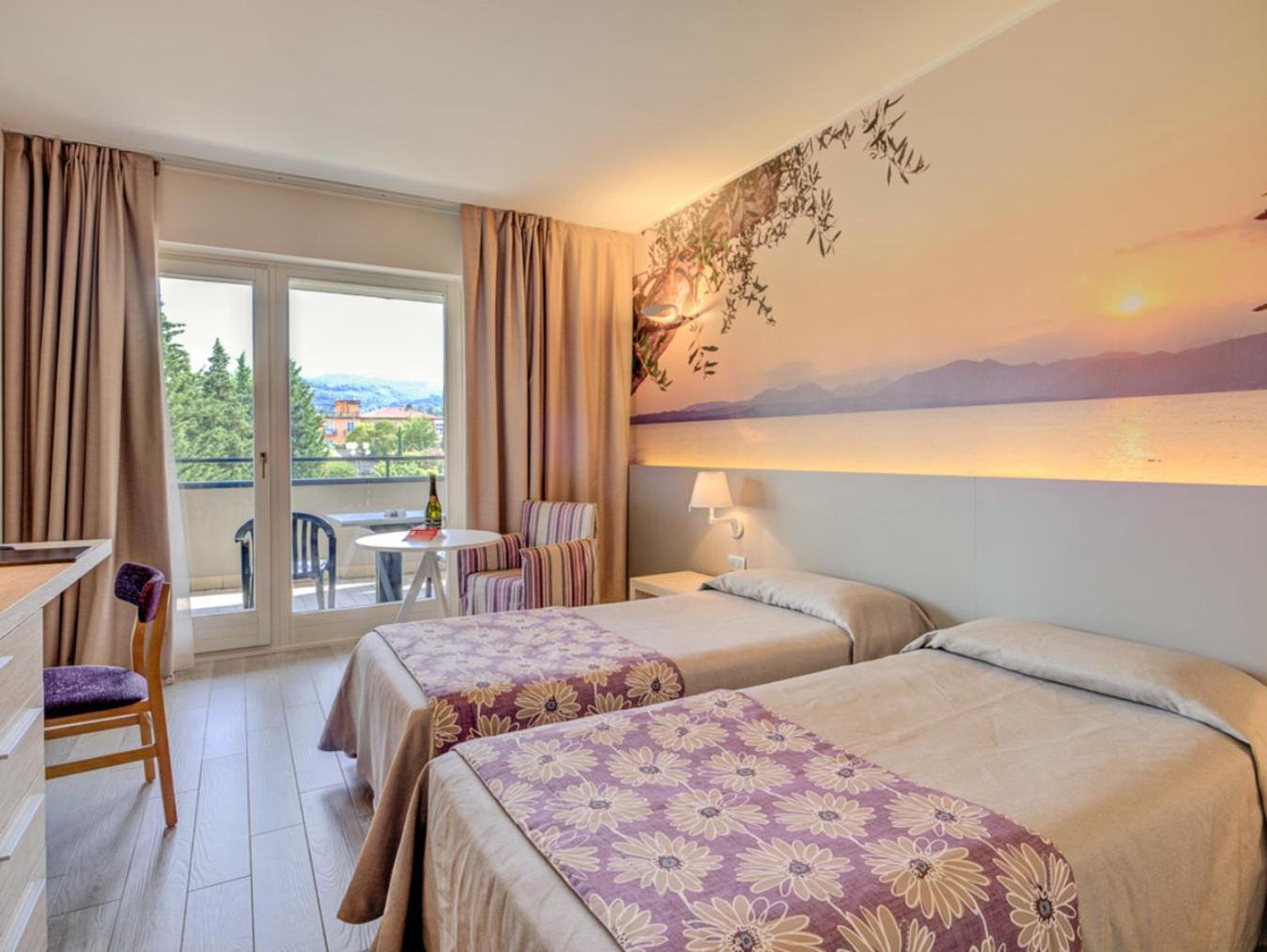 Double Room with Balcony photo 1