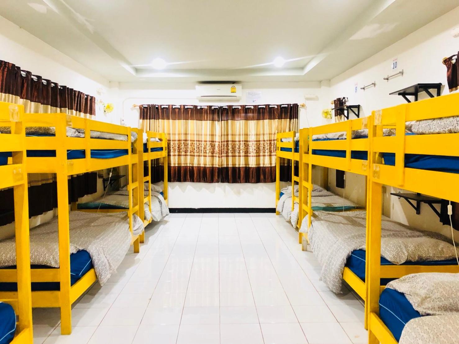 Bunk Bed in Mixed Dormitory Room photo 3
