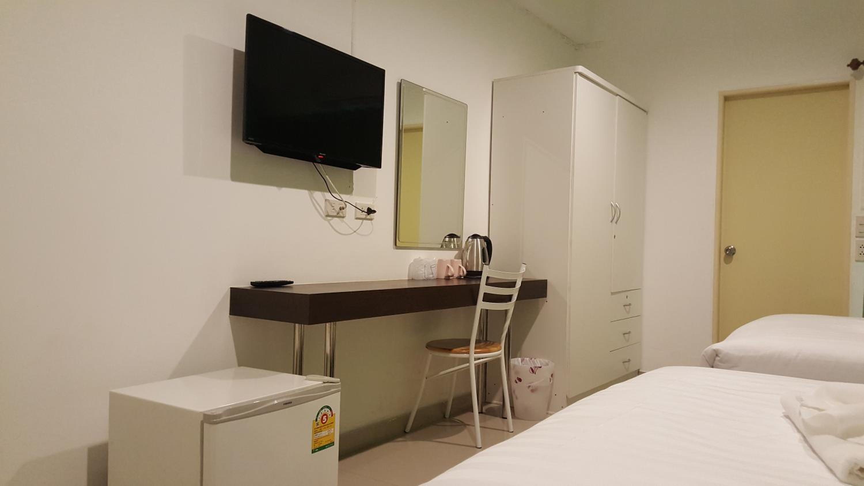 Deluxe King Room photo 3