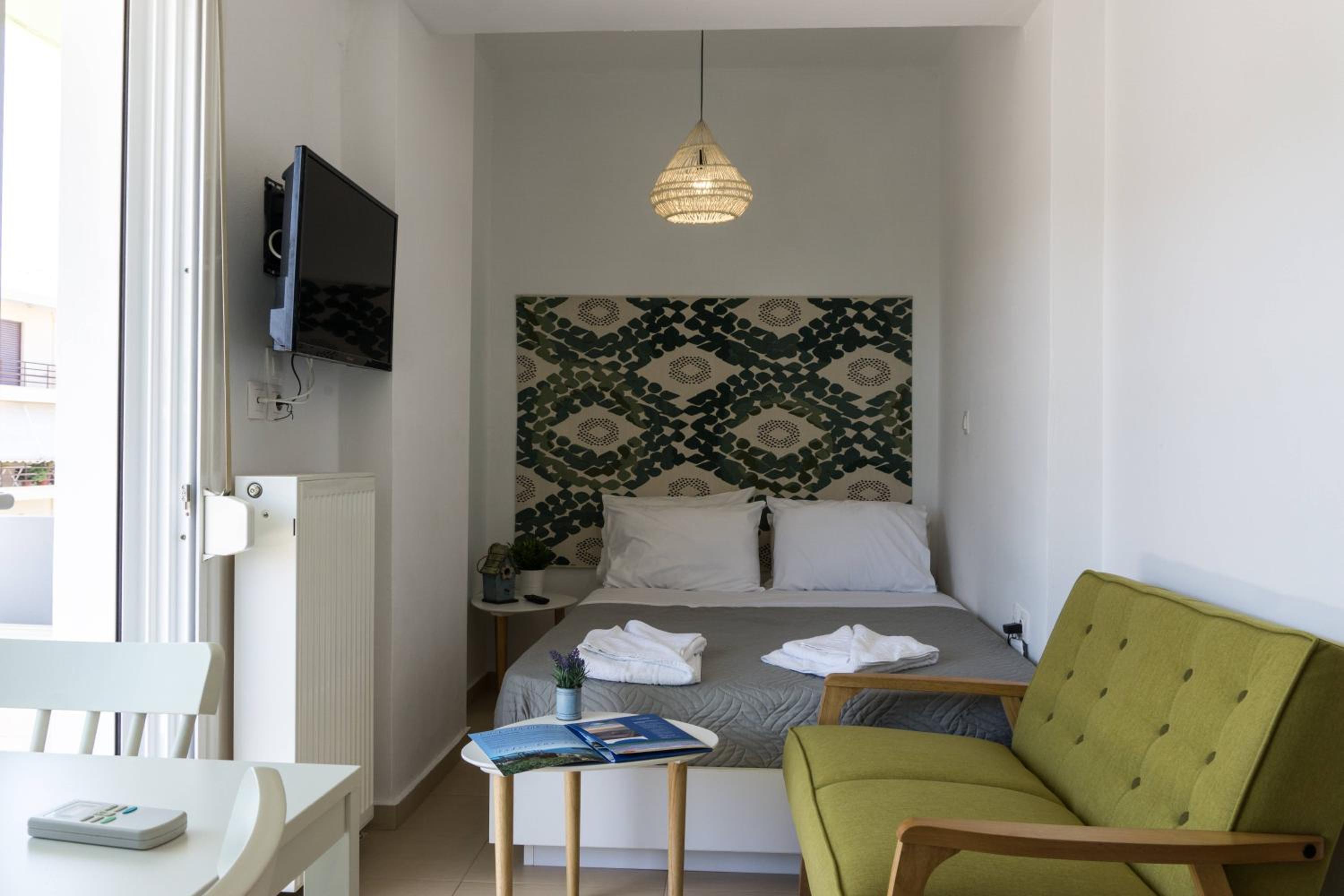 Studio Apartment