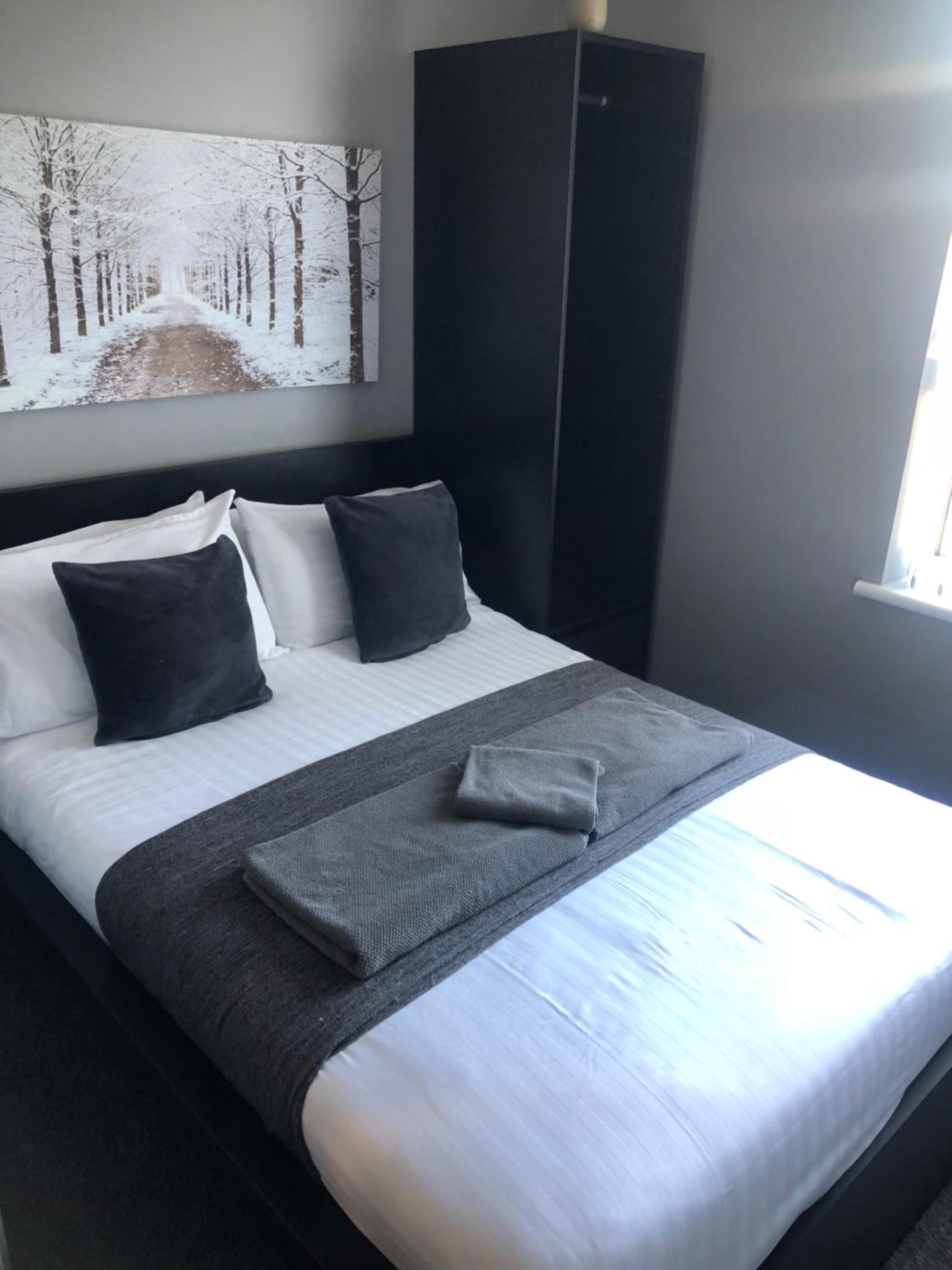 Small Double Room photo 1