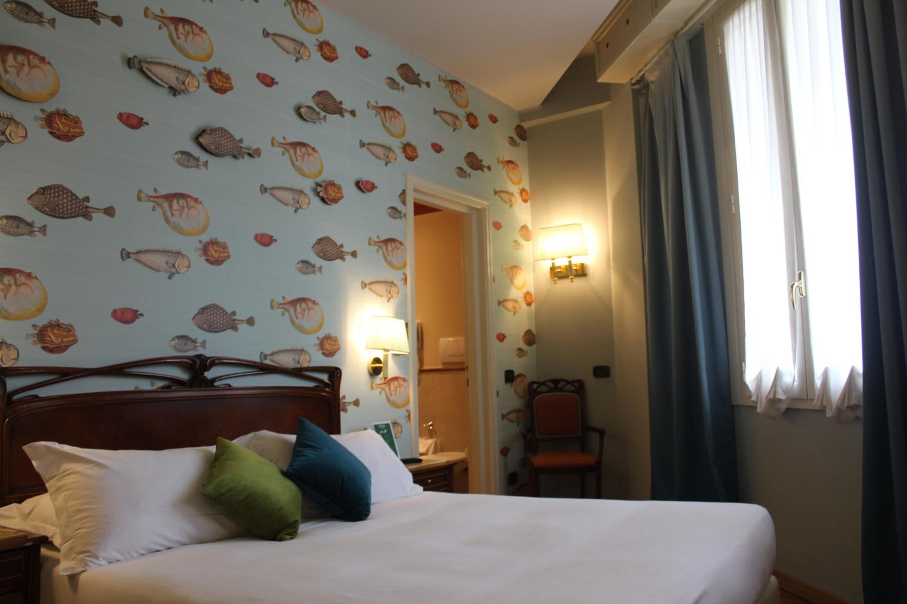 Double Room - Photo 8