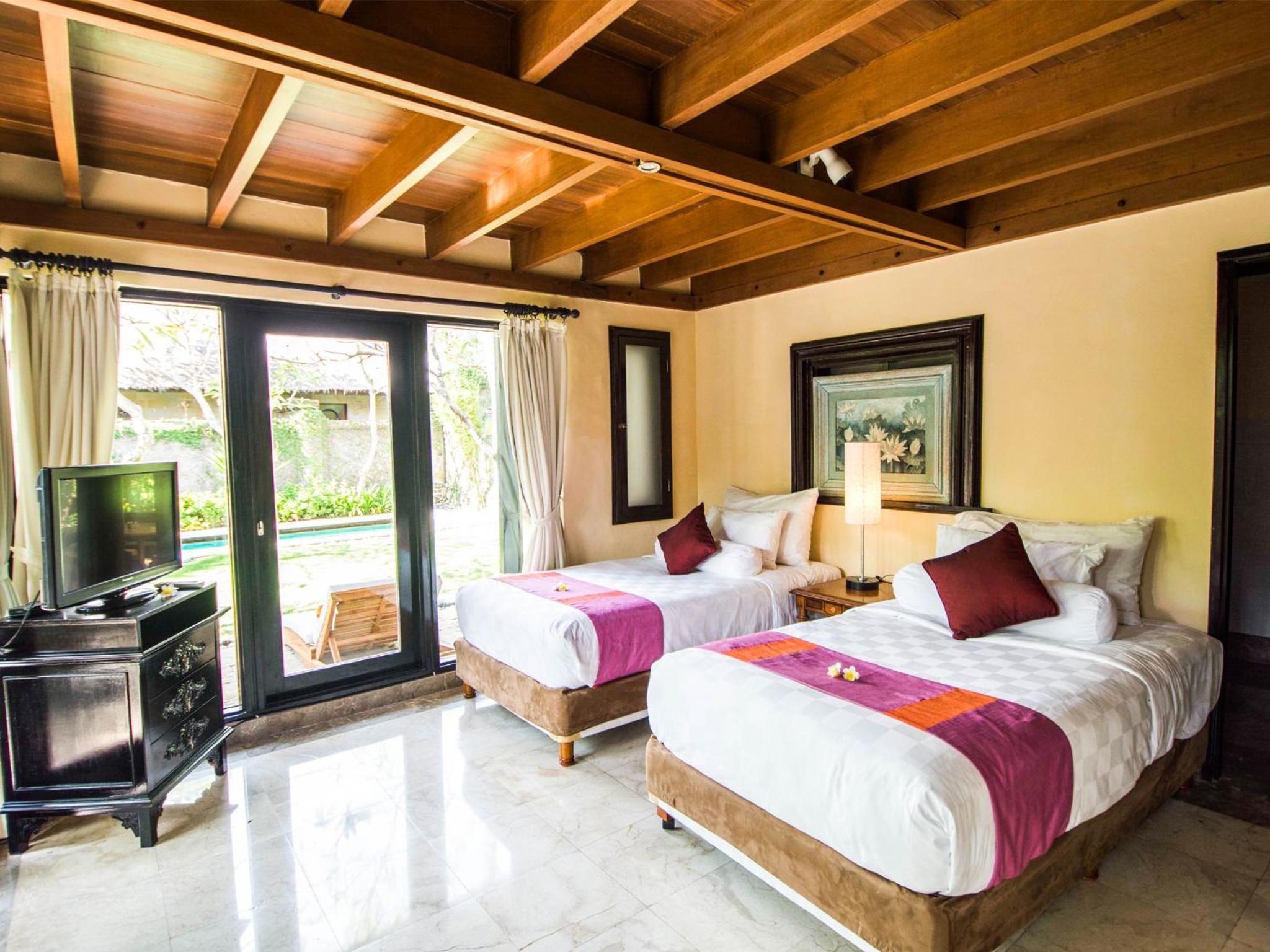 Two-Bedroom Villa with Private Pool - Photo 11