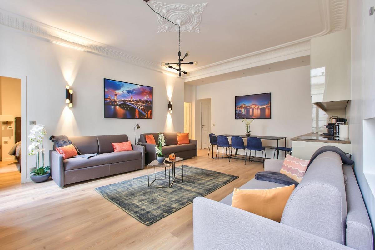 Apartment photo 1