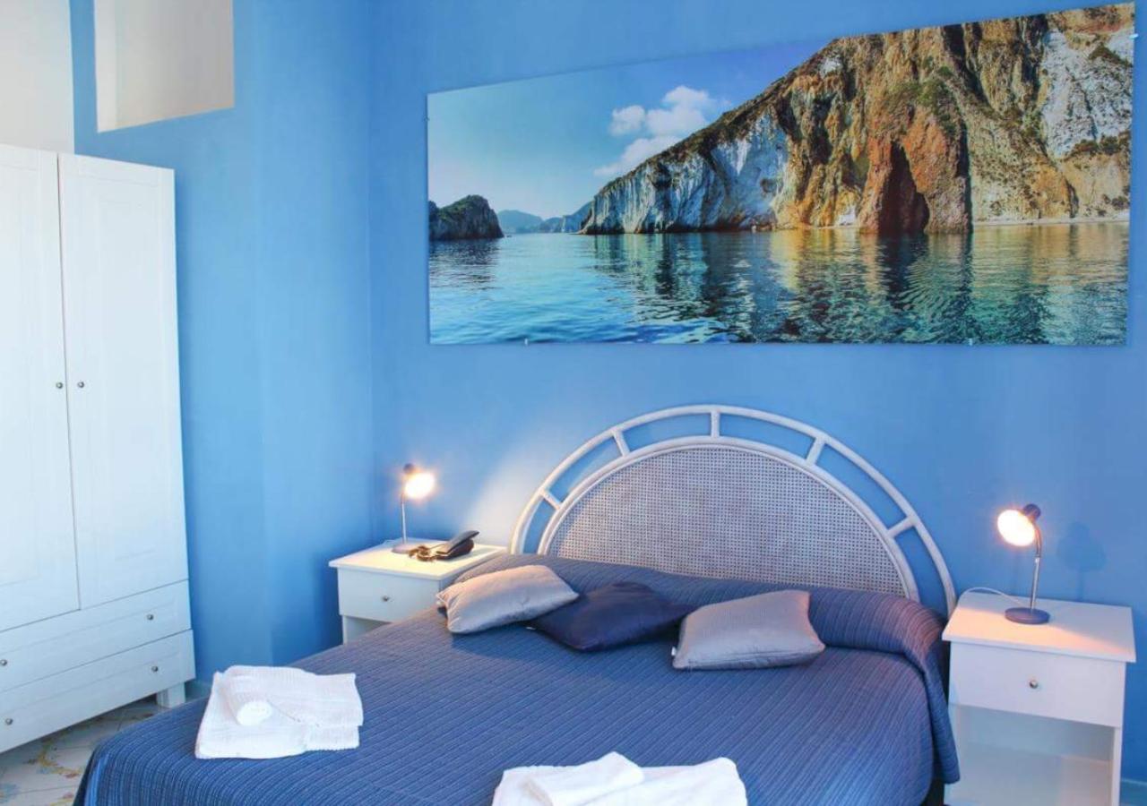 Quadruple Room with Sea View photo 1