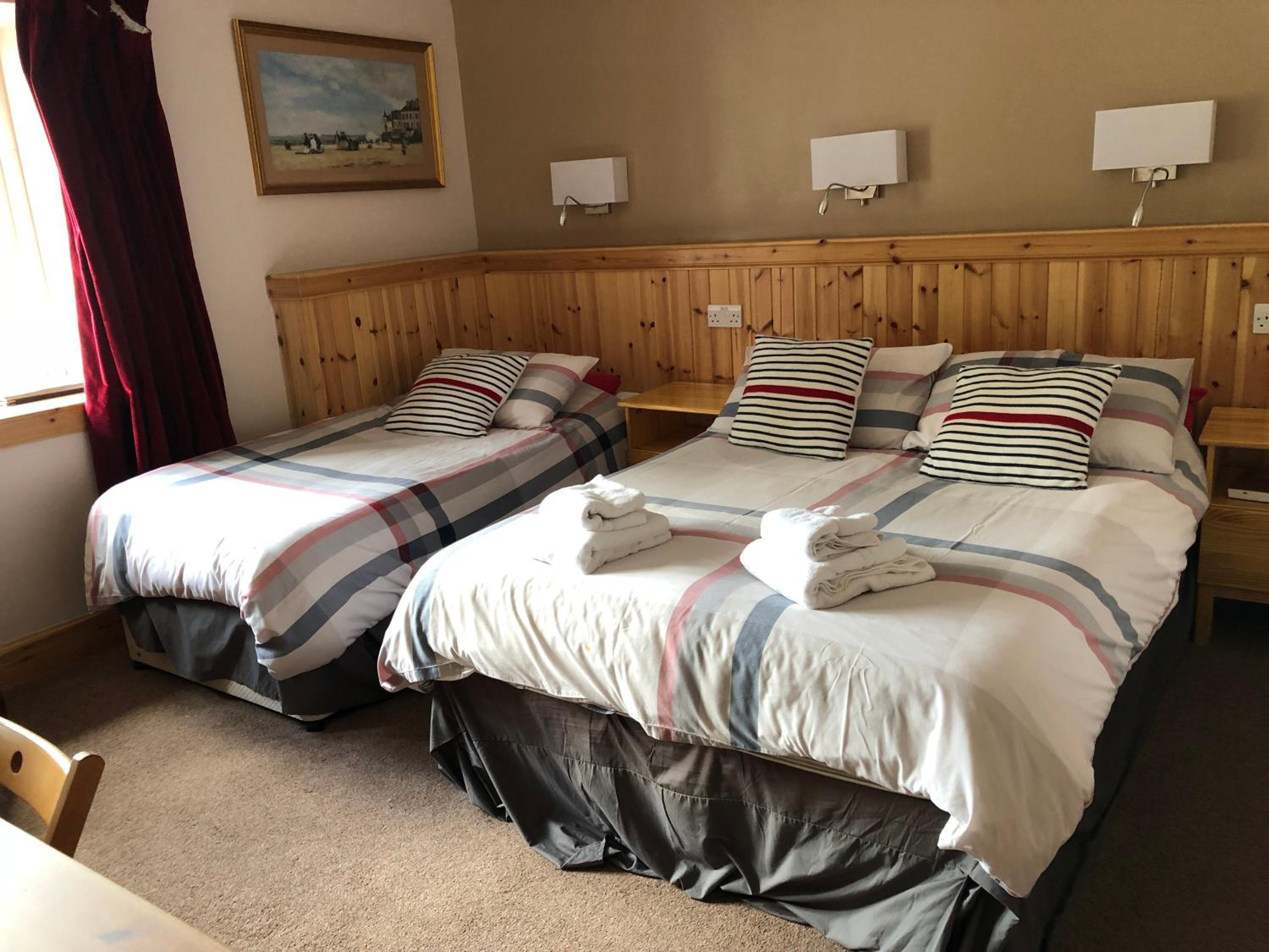 Superior Triple Room with Sea View photo 3