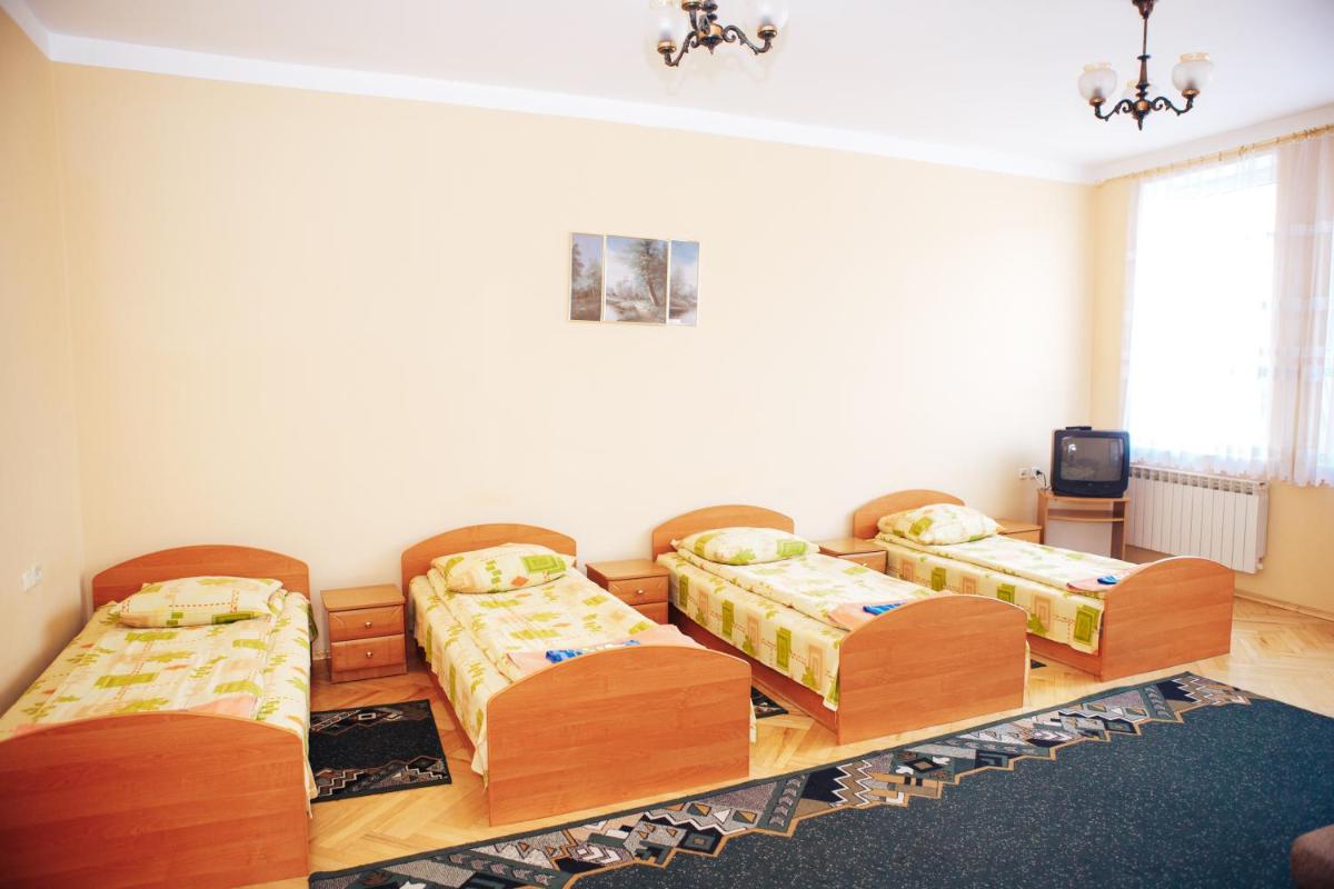 Classic Quadruple Room photo 2