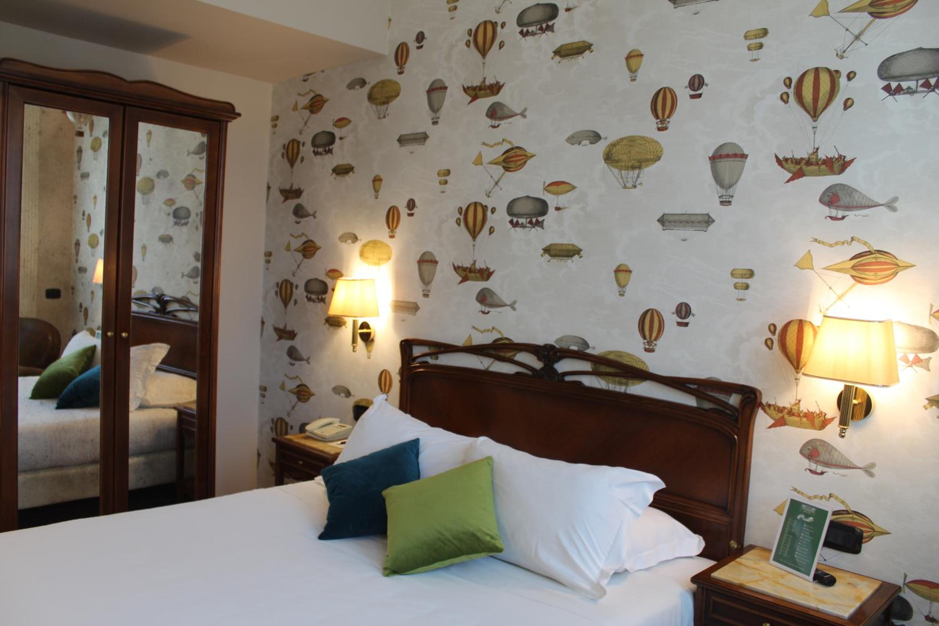 Double Room - Photo 5