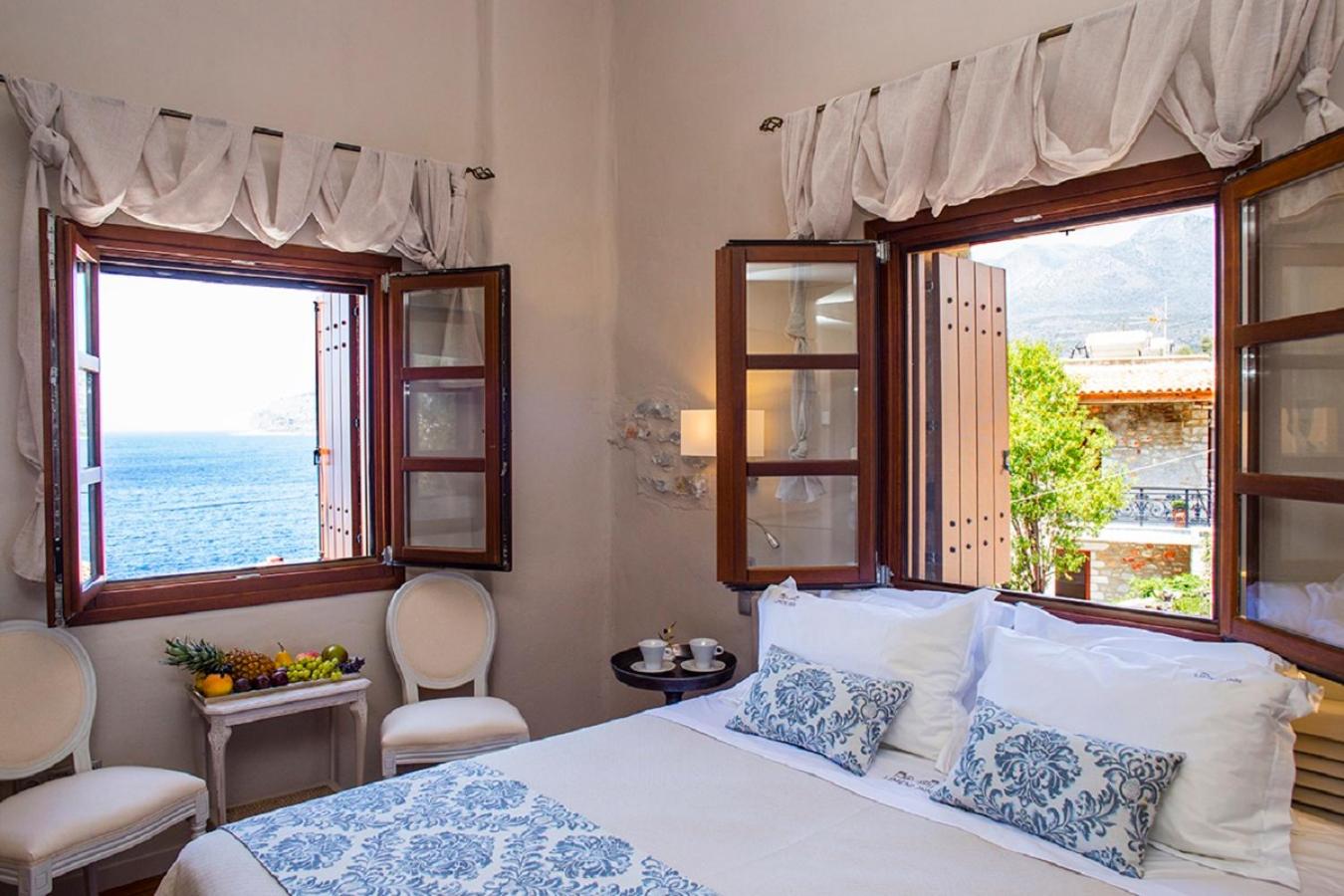 Deluxe Double or Twin Room with Sea View
