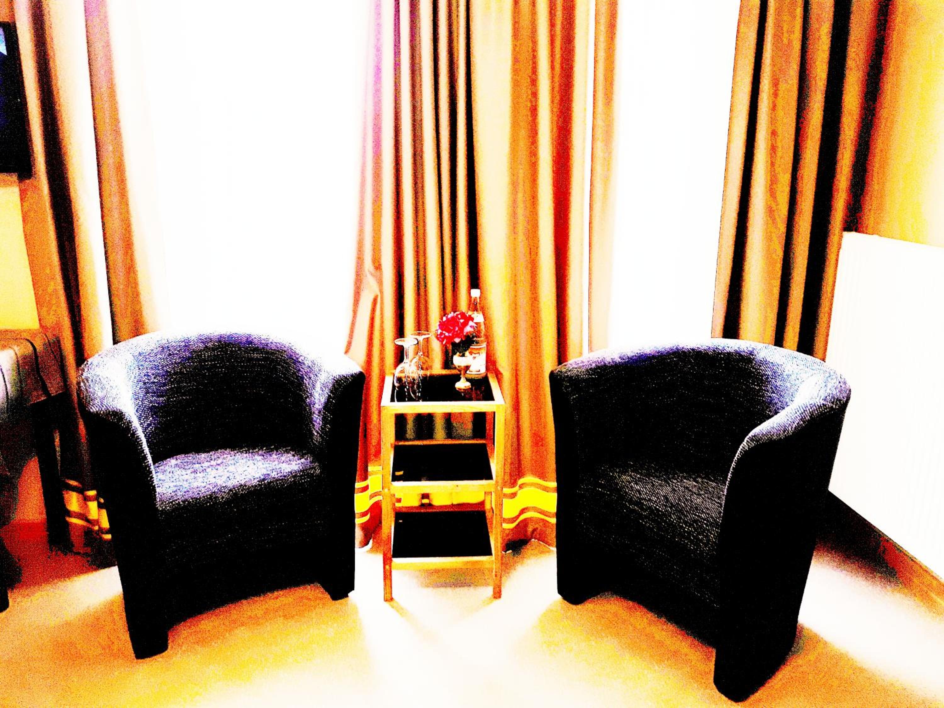Budget Double Room photo 2