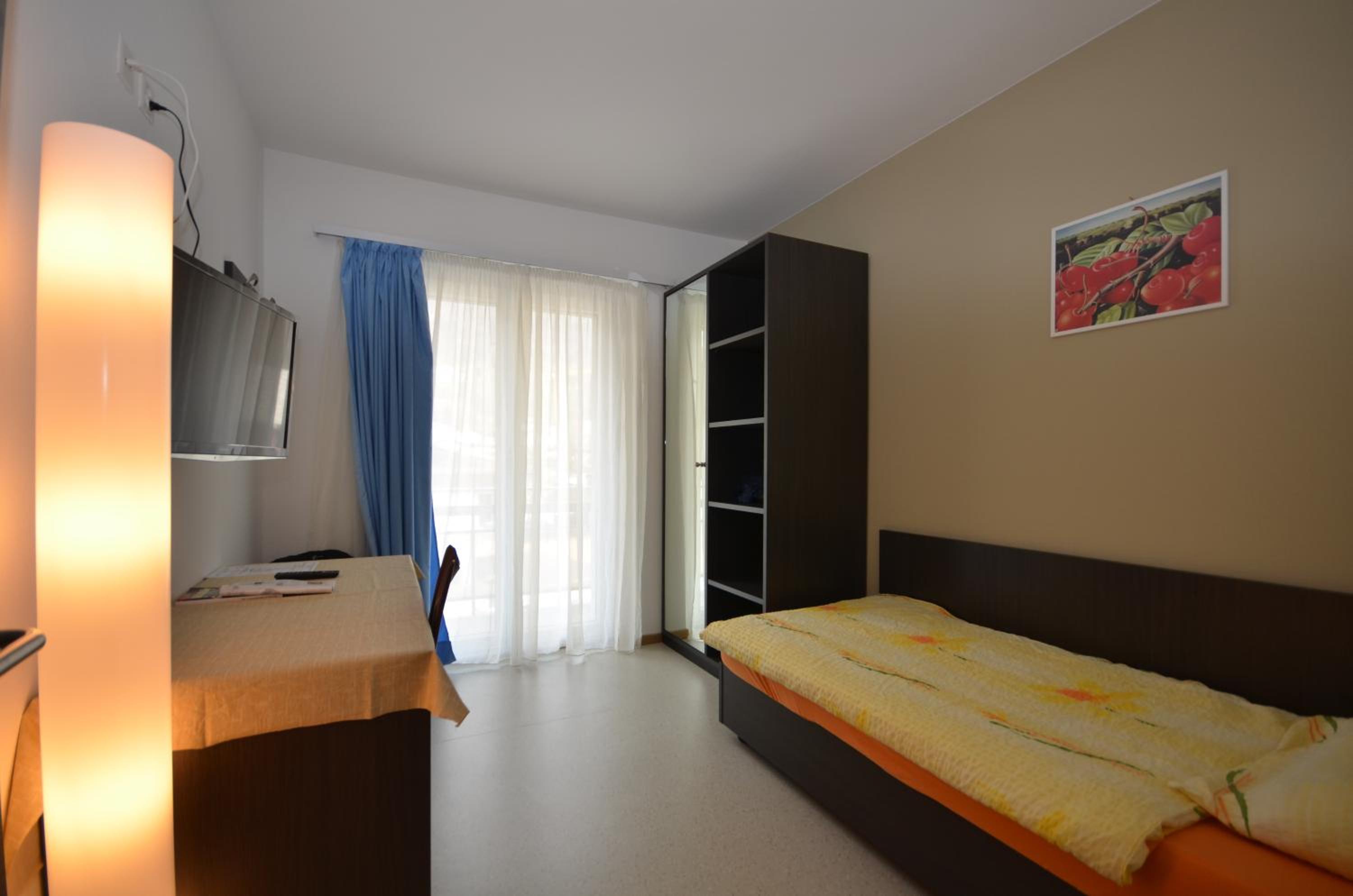 Single Room photo 3