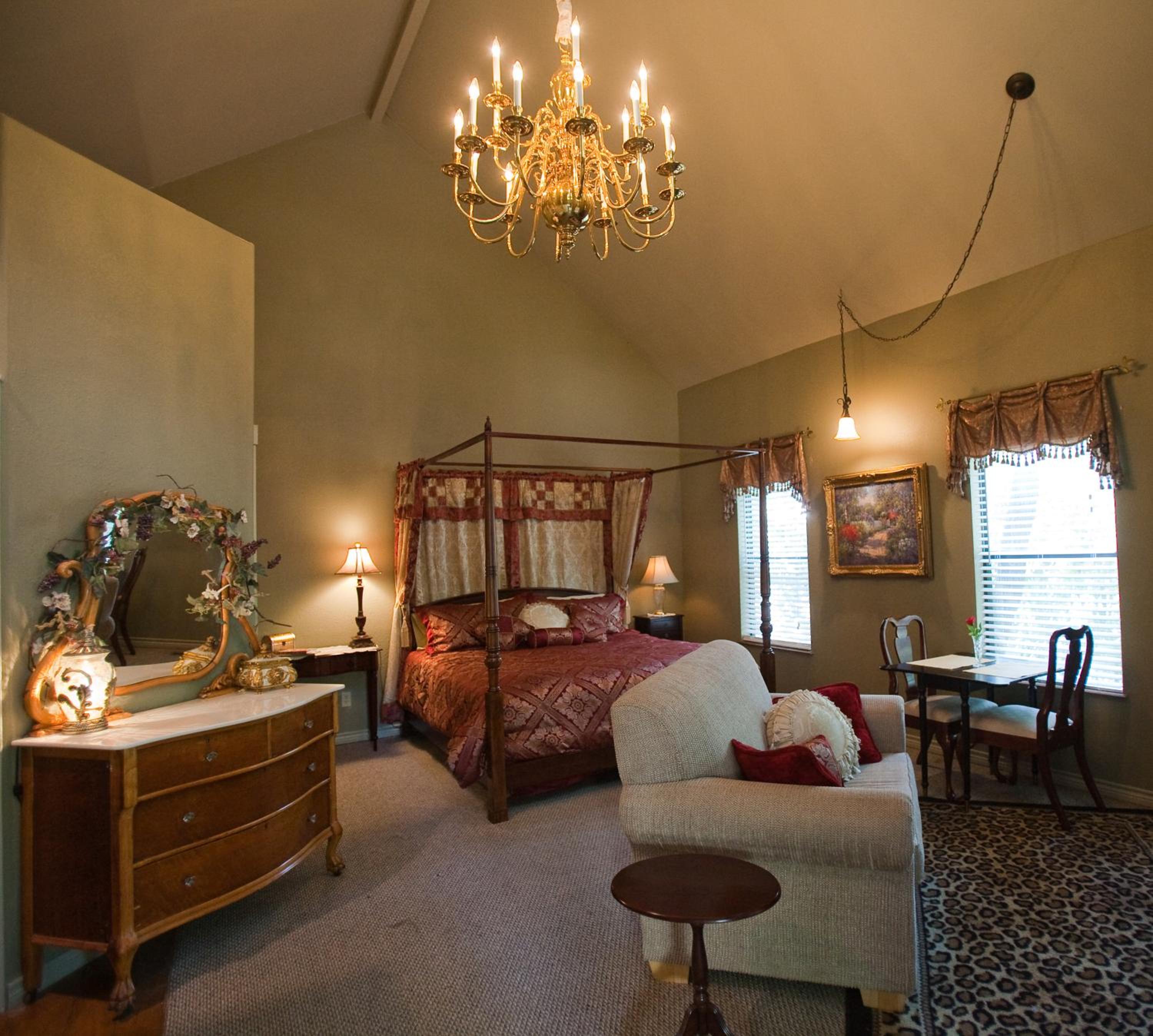 One-Bedroom Suite photo 2