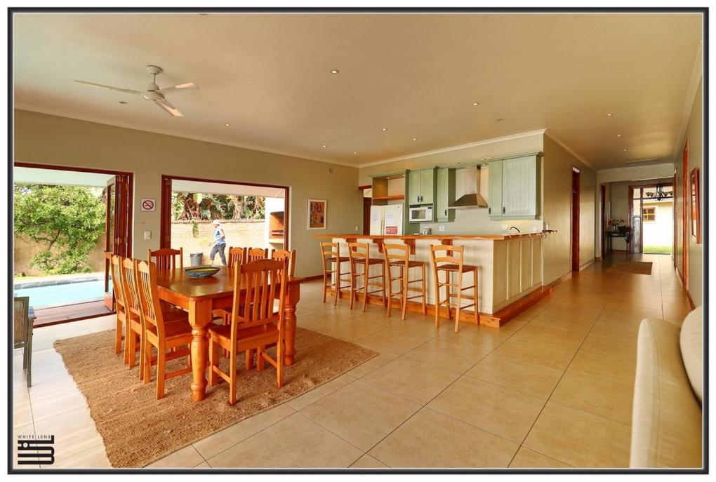 Four-Bedroom House - Photo 16