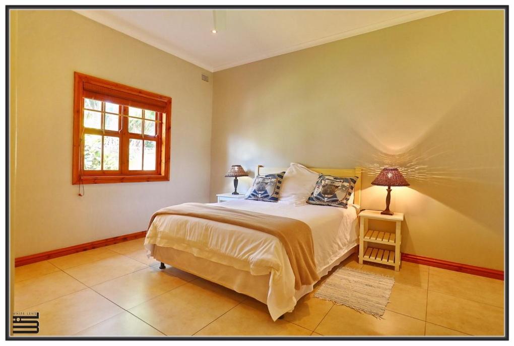 Four-Bedroom House - Photo 11