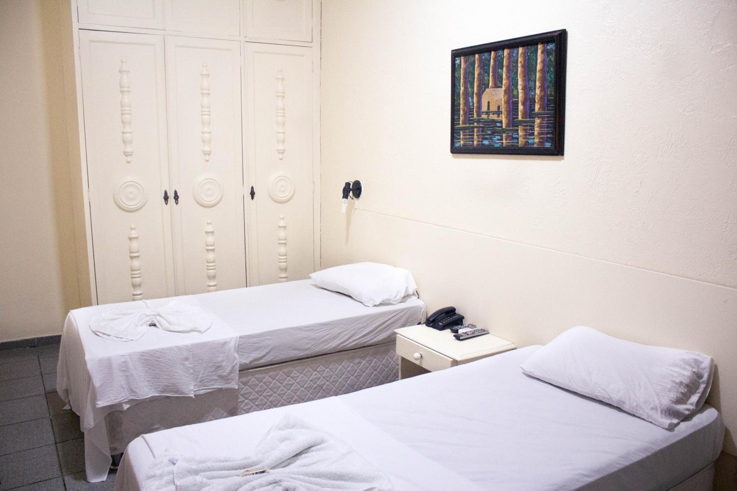 Standard Double or Twin Room photo 2
