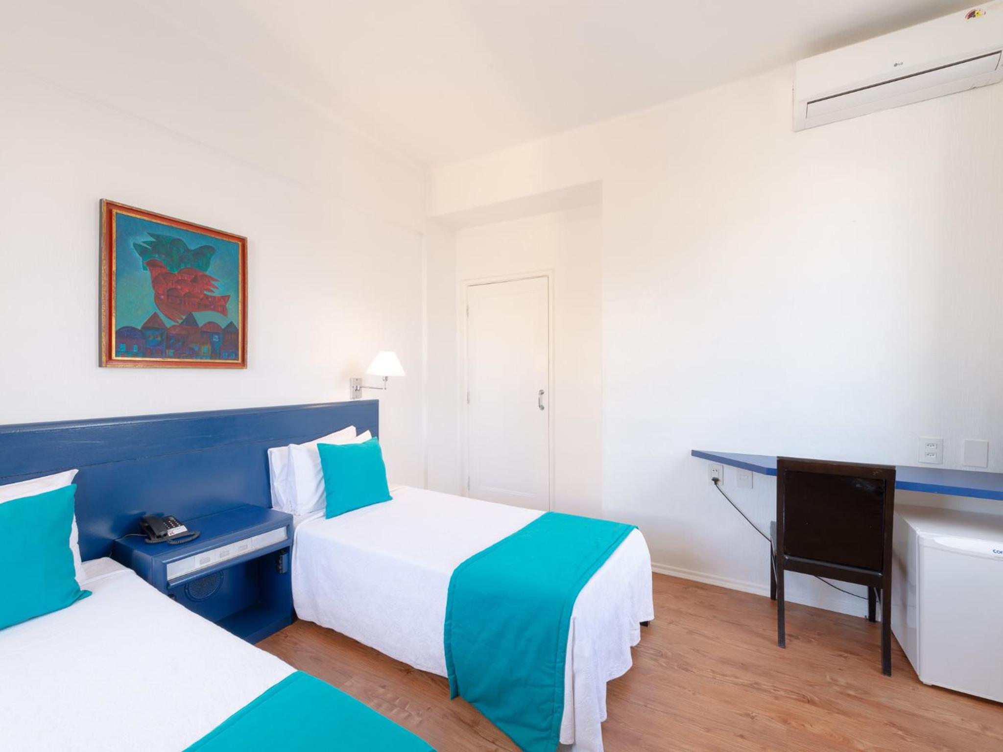 Hotel Normandie by Easy Plus — Triple Room