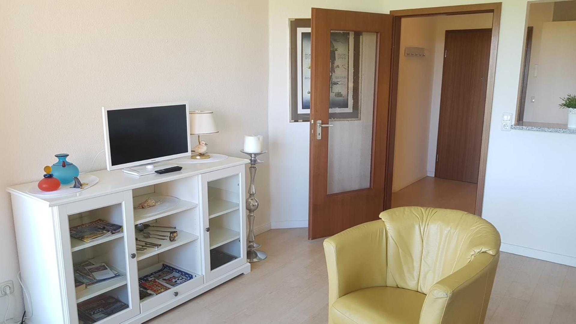 One-Bedroom Apartment photo 1