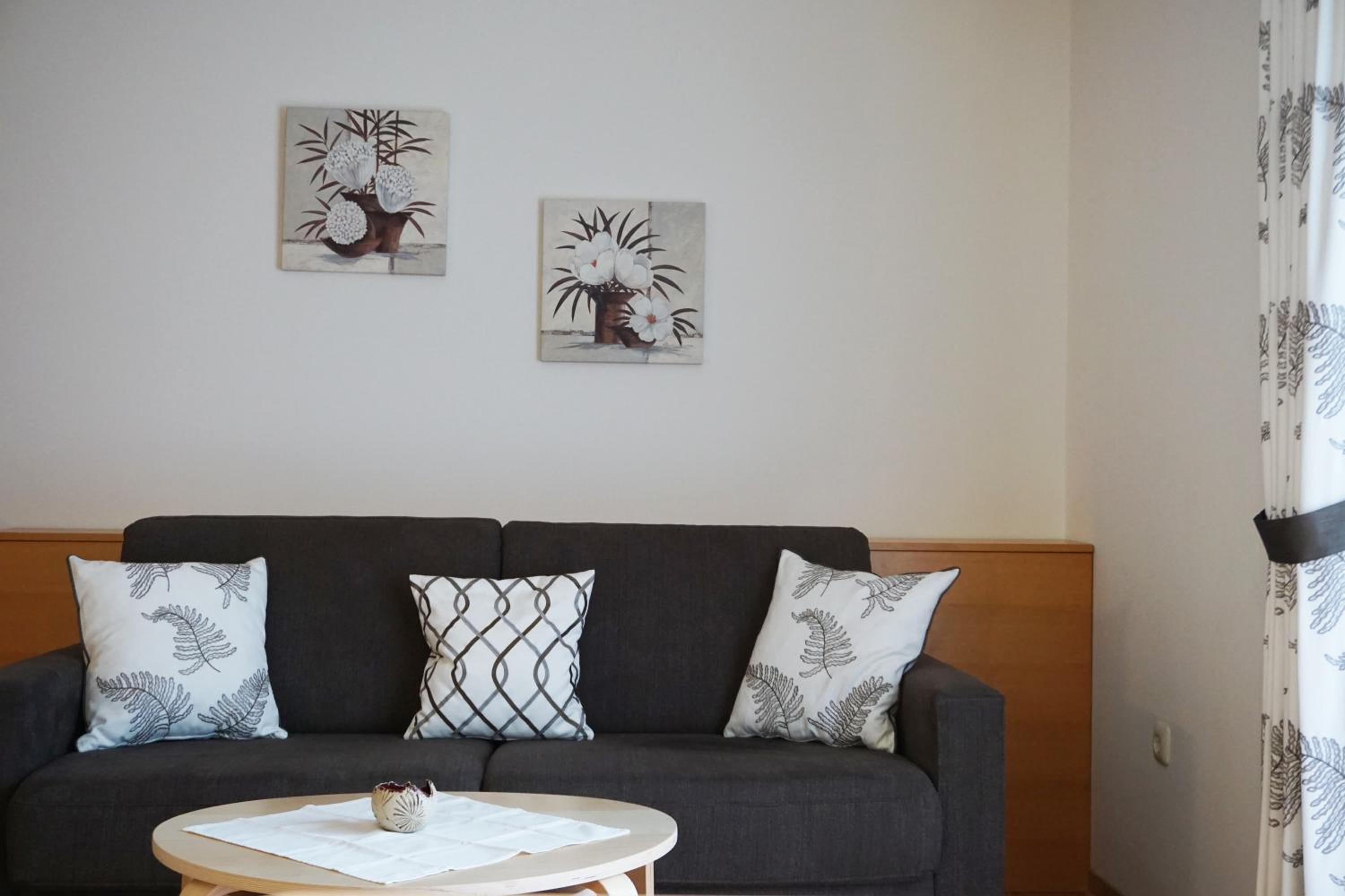 Small One-Bedroom Apartment photo 1