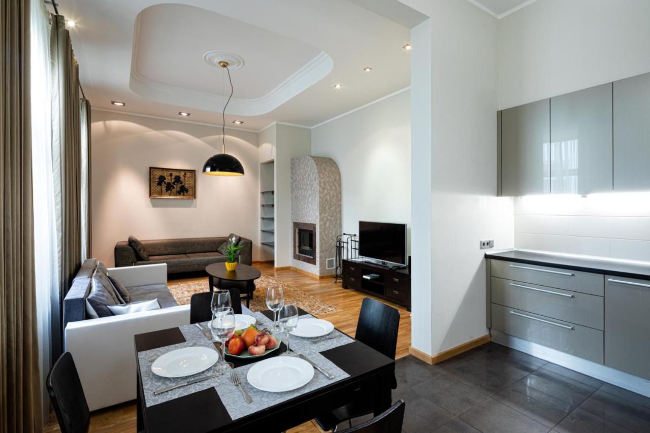 Apartment - Photo 1