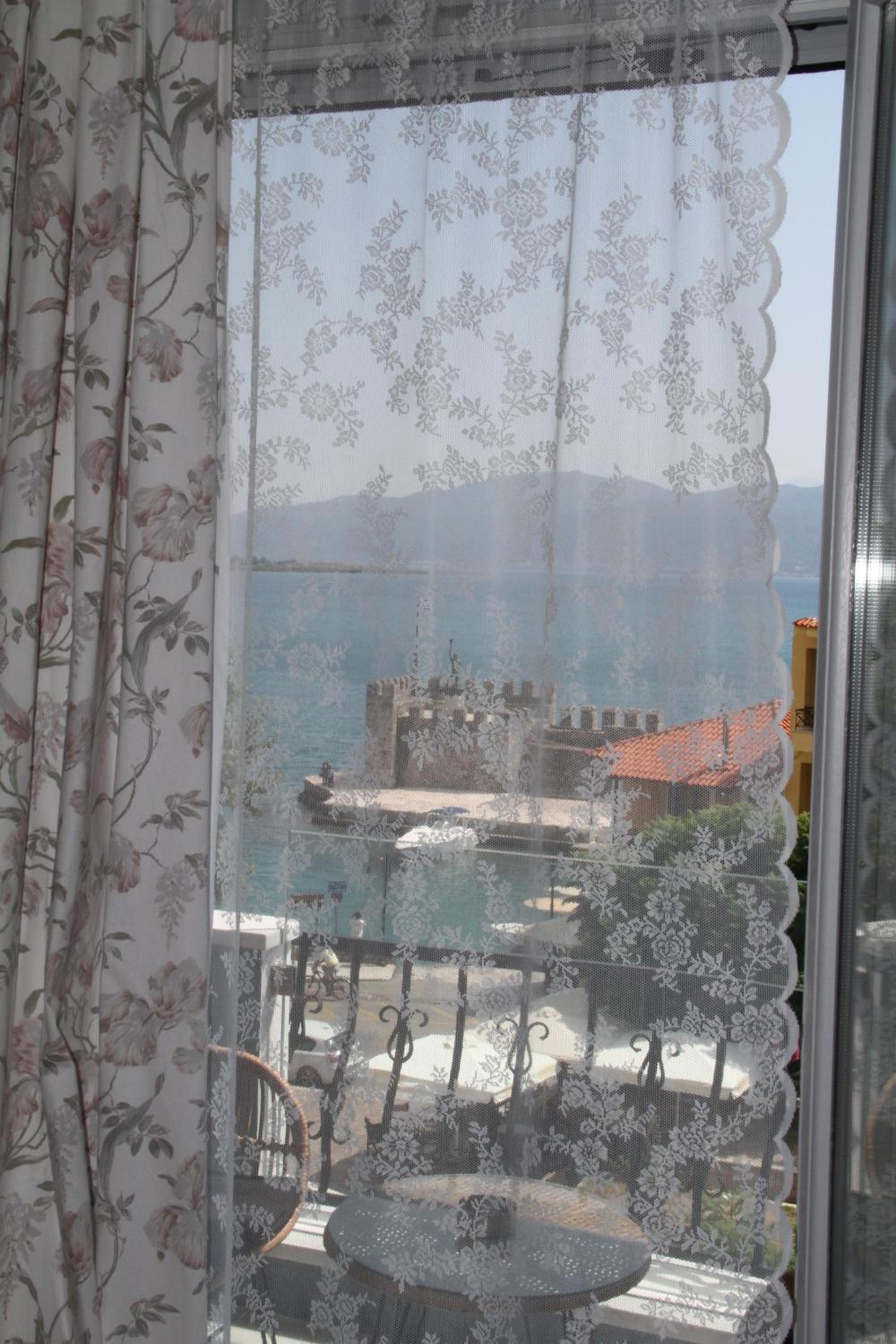 Deluxe Double Room - Photo 3