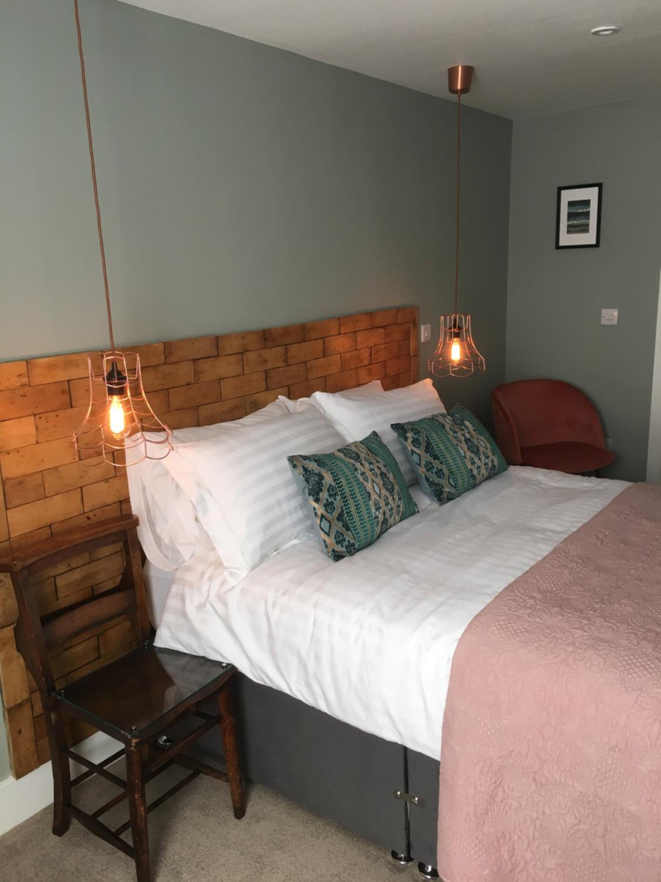 Suite - Photo 9